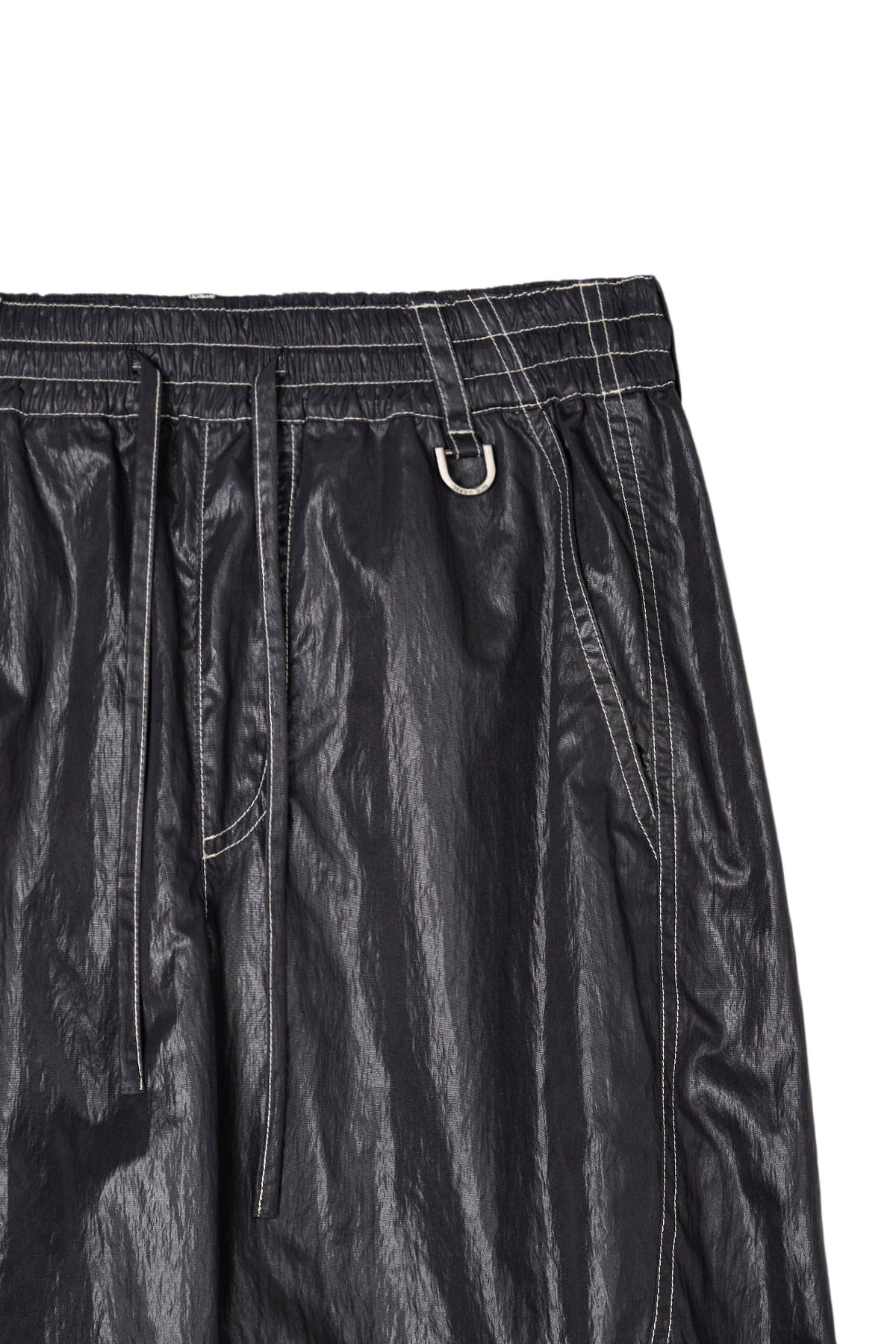matinkim GLOSSY BANDING TRACK PANTS IN BLACK