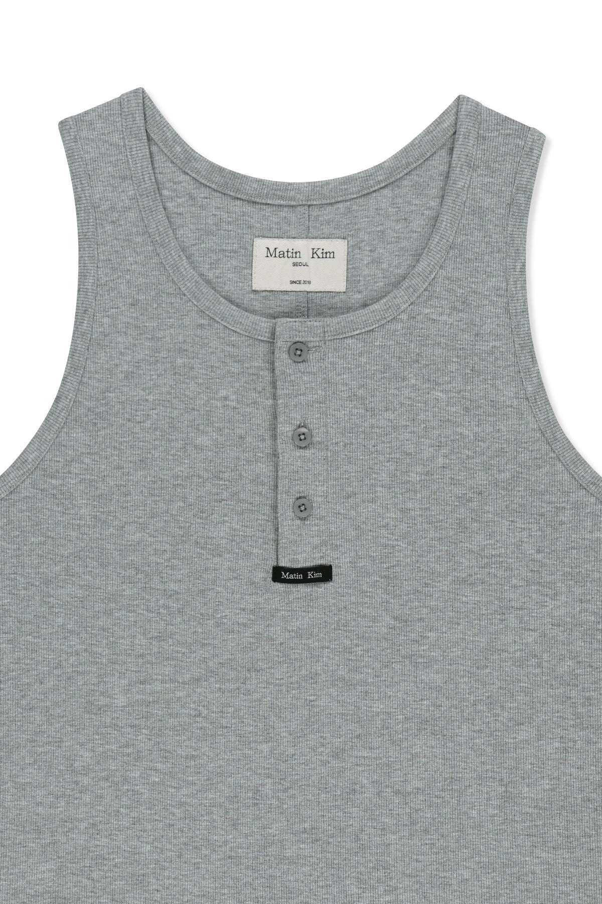 matinkim SLEEVELESS HENLEY TOP FOR MEN IN GREY