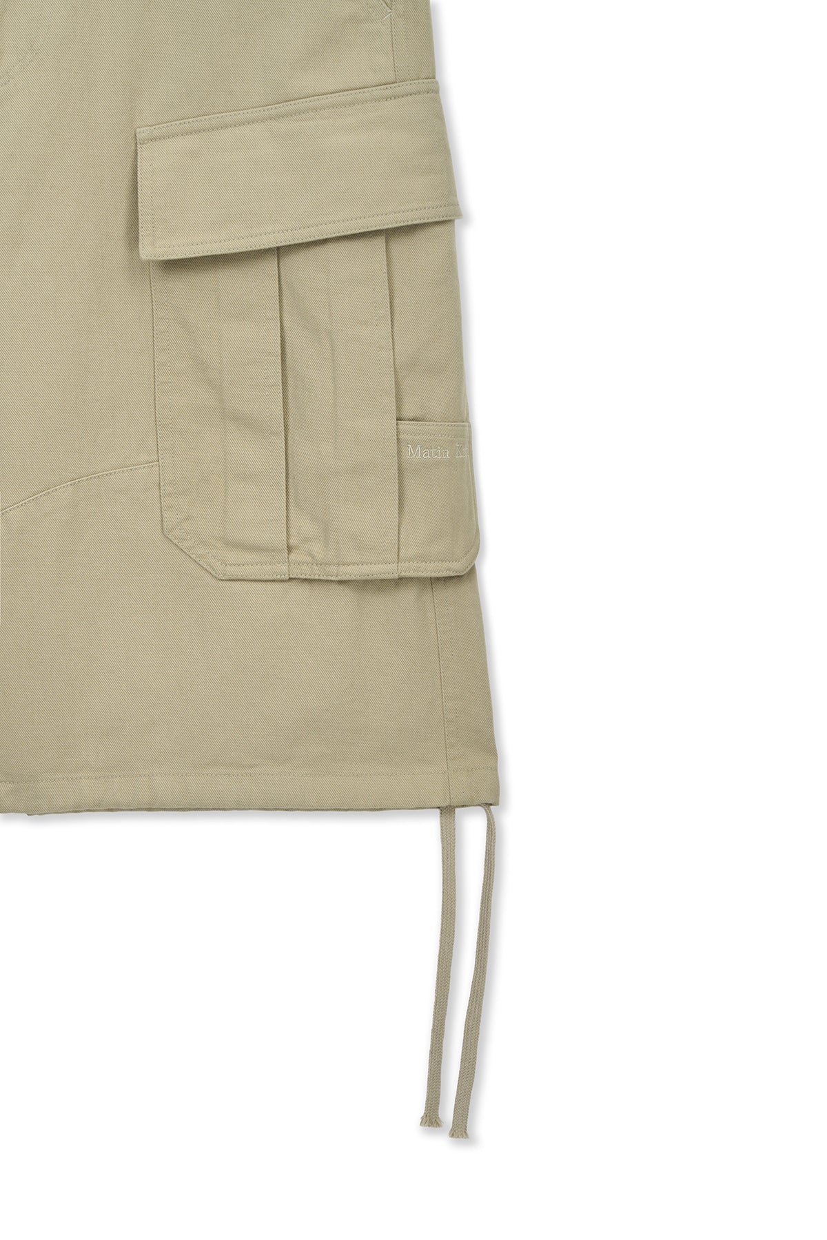 matinkim UTILITY CARGO BERMUDA PANTS IN BEIGE