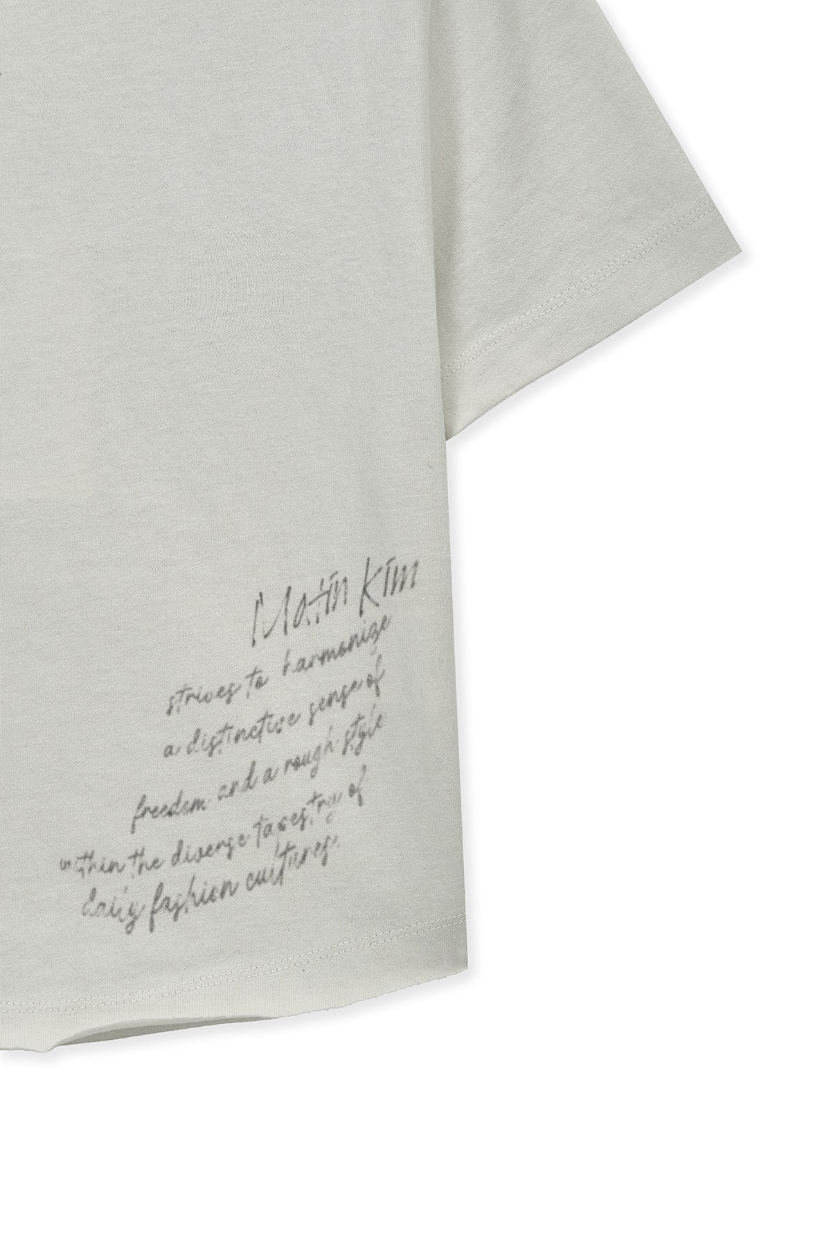 matinkim GRAFFITI ROUND HEM CROP TOP IN CREAM