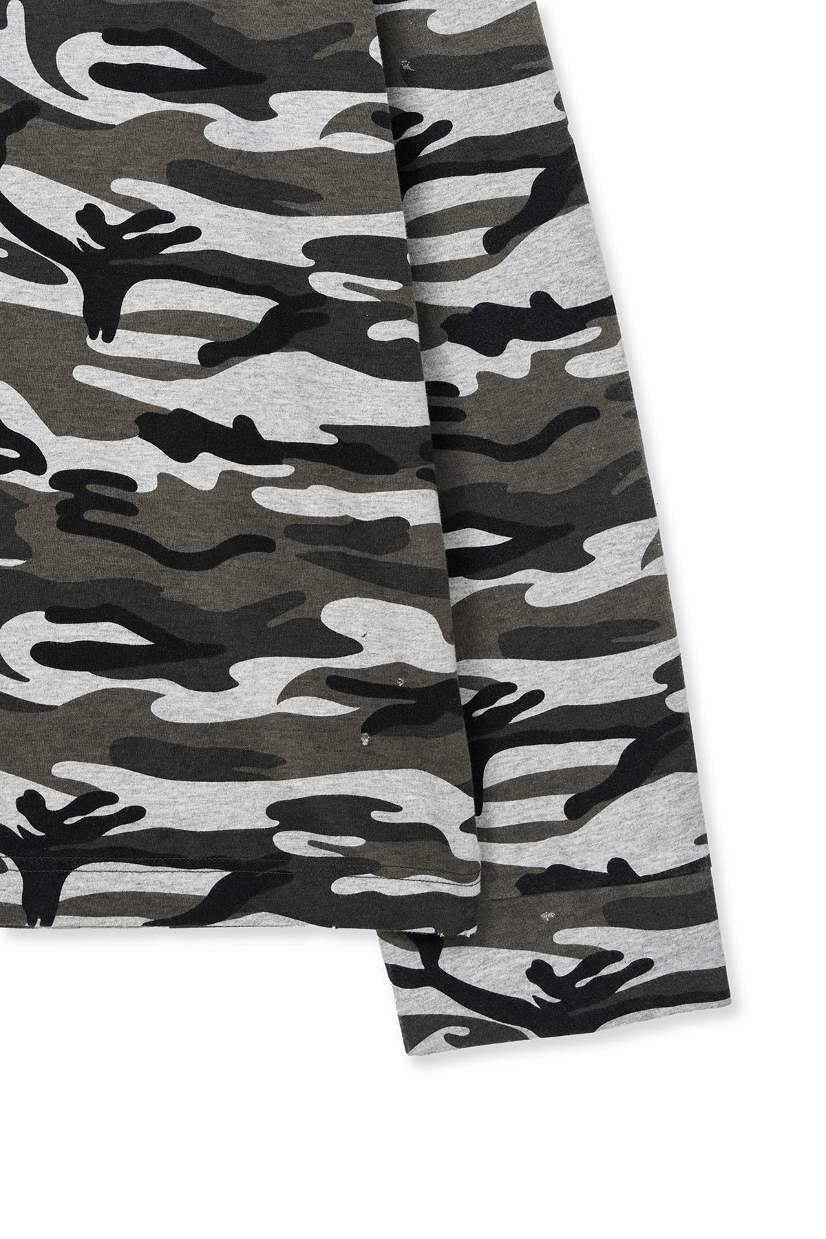 matinkim TYPO ARTWORK CAMOUFLAGE HOODY IN KHAKI