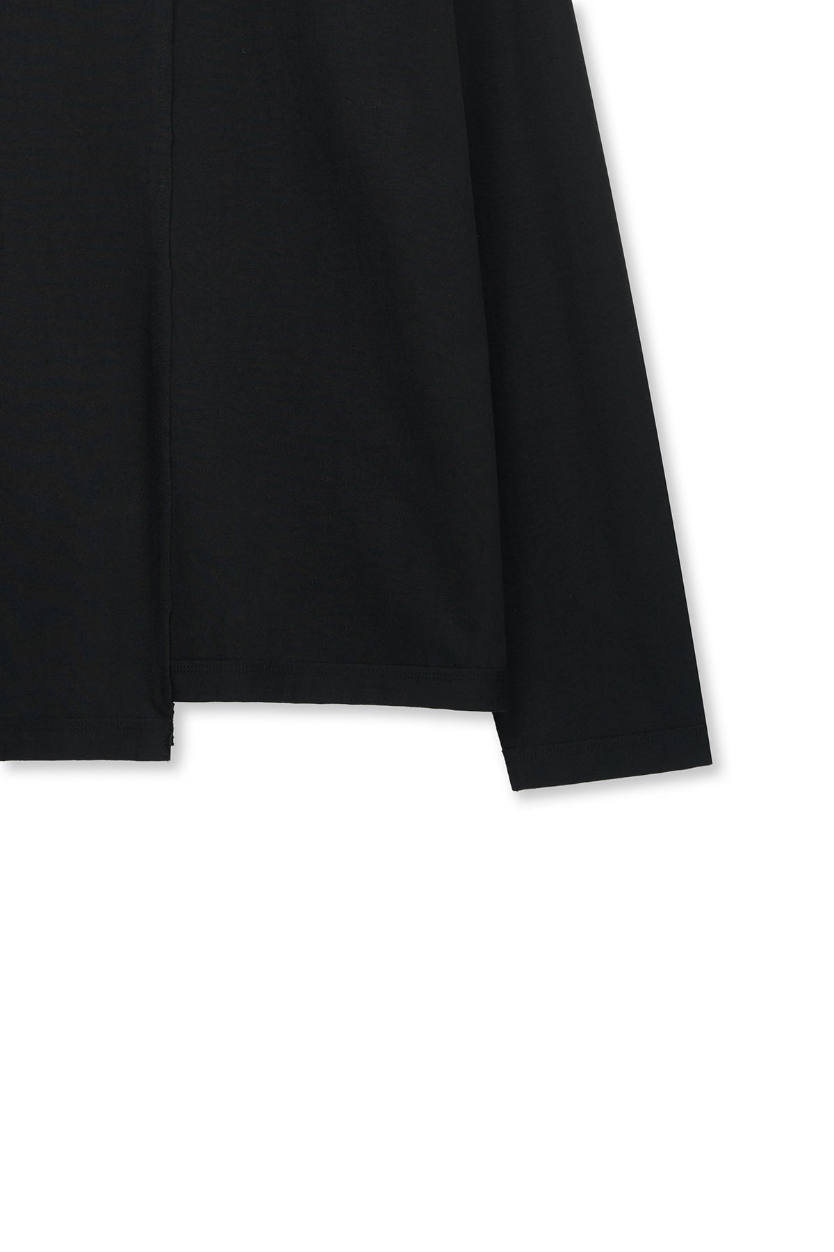 matinkim ASYMMETRIC LOGO TOP IN BLACK