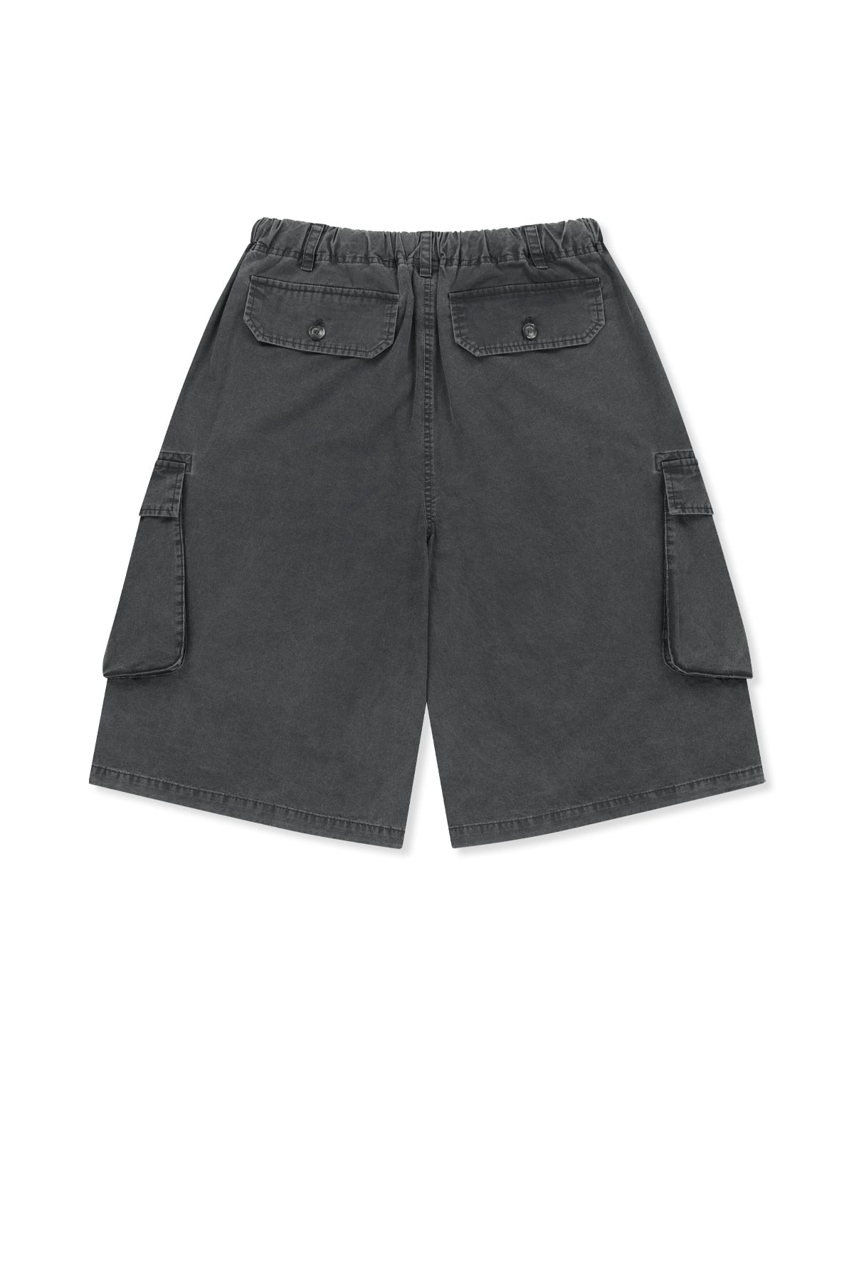 matinkim WASHED COTTON PATCH POCKET BERMUDA PANTS IN CHARCOAL