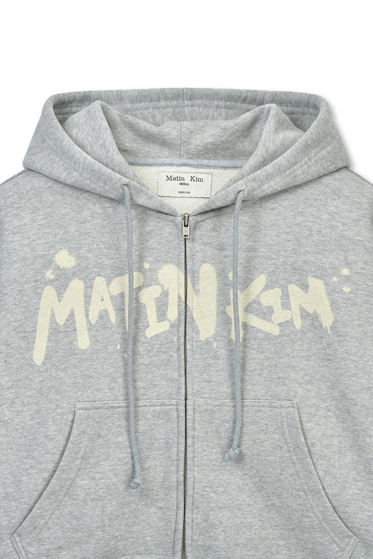 matinkim GRAFFITI LOGO CROP HOODY ZIP UP IN GREY