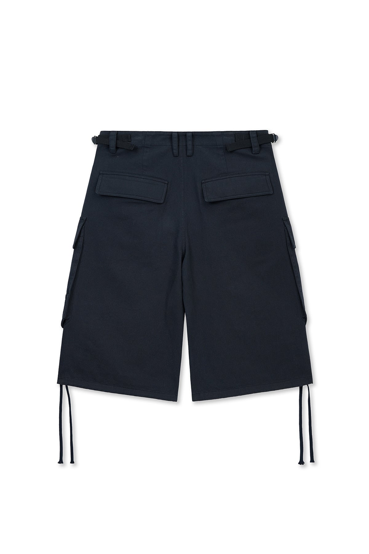 matinkim UTILITY CARGO BERMUDA PANTS IN NAVY