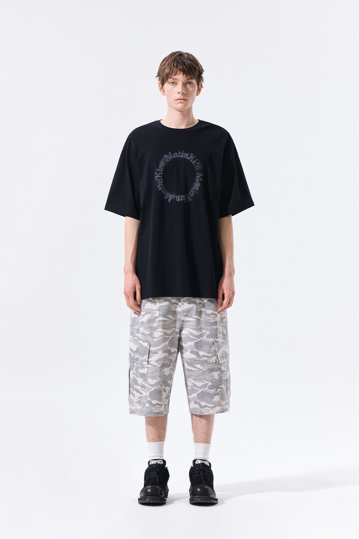matinkim CAMOUFLAGE CARGO BERMUDA PANTS FOR MEN IN GREY