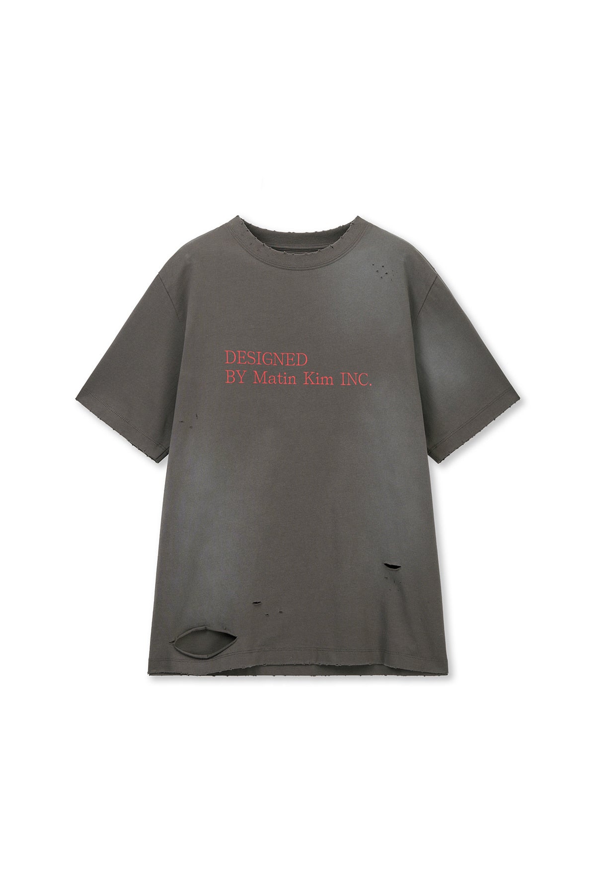 matinkim SPRAY WASHED LETTERING DAMAGED TOP IN CHARCOAL