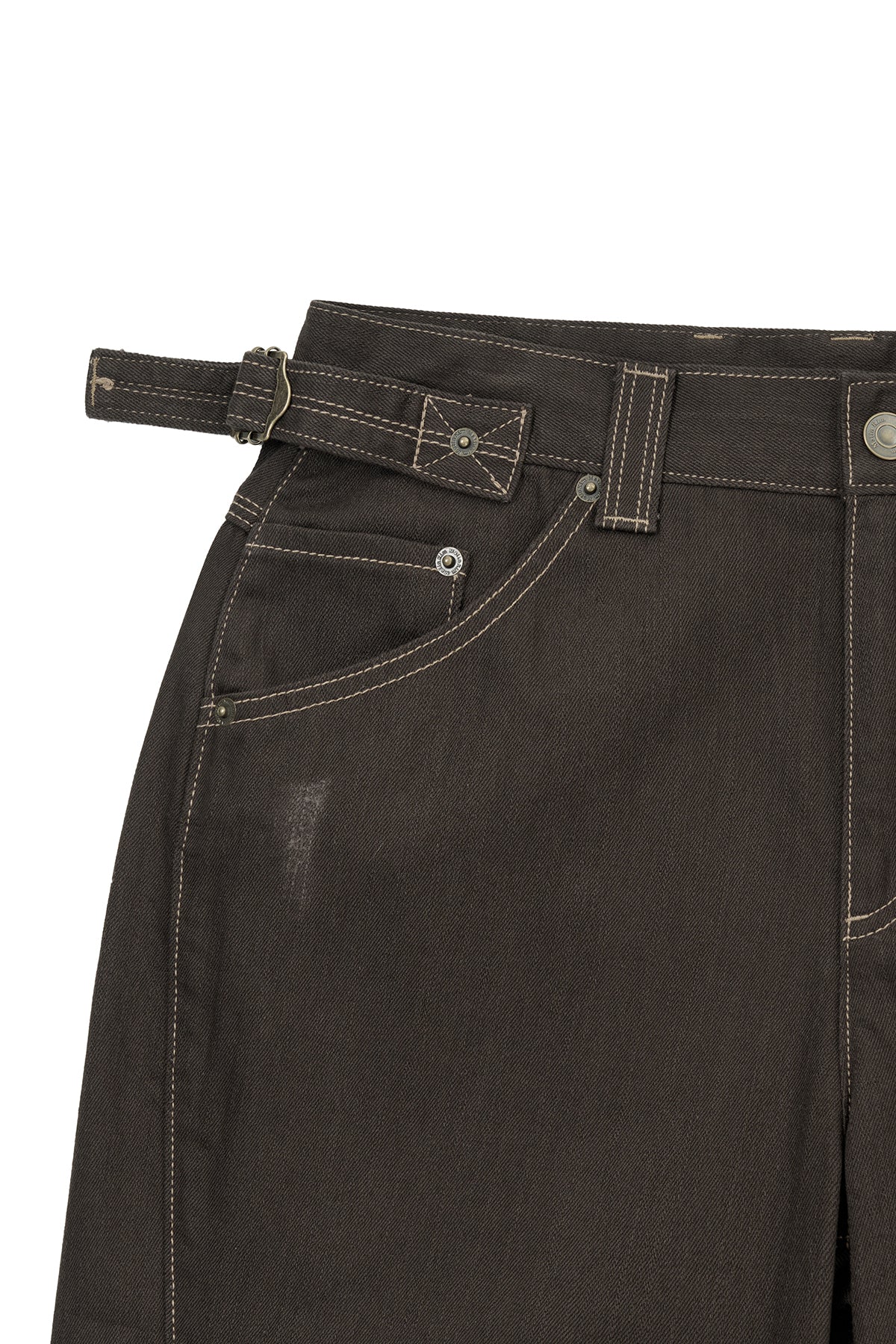matinkim WAIST BUCKLE STITCH POINT TWILL DENIM PANTS IN BROWN