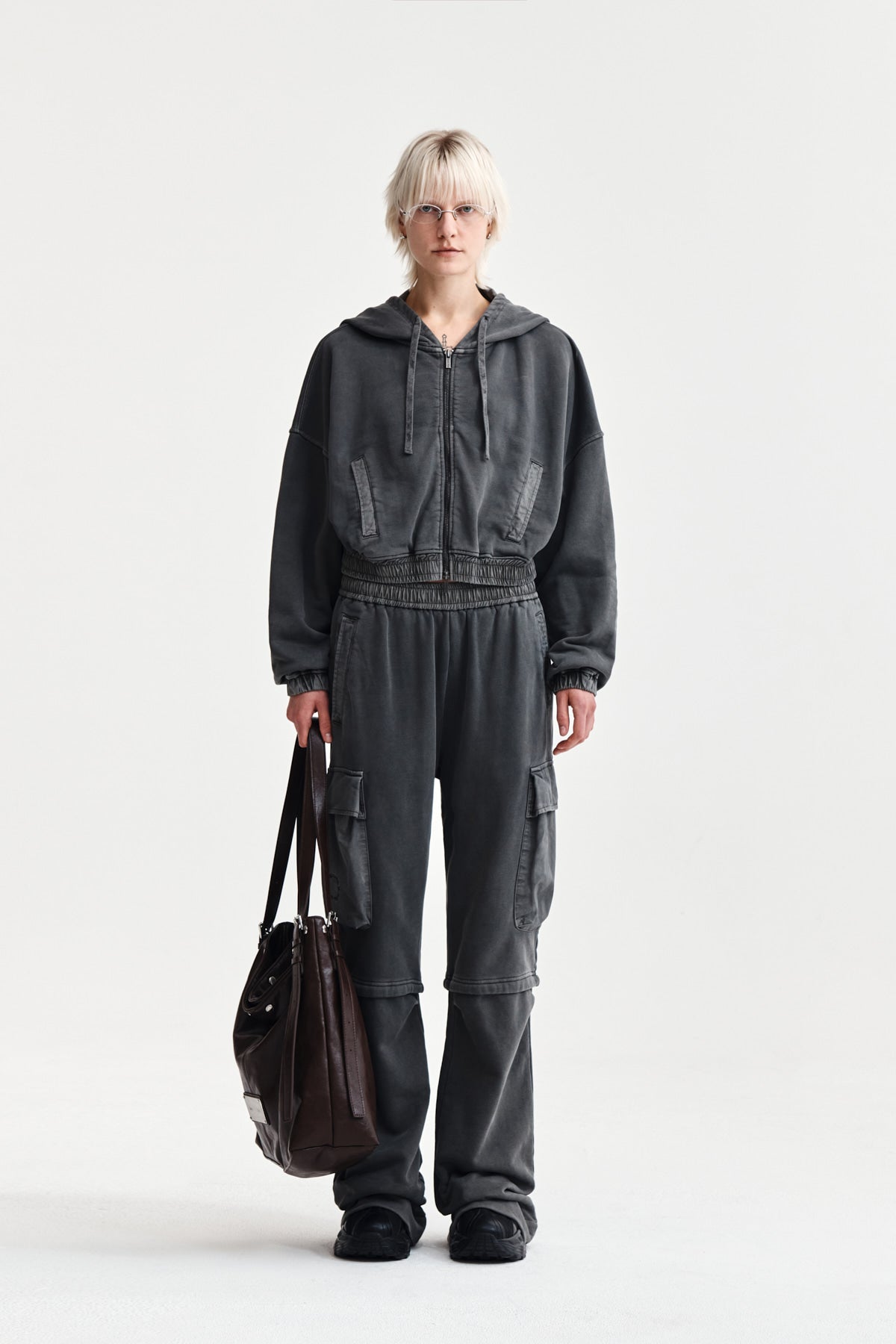 matinkim PIGMENT DYED CARGO PANTS FOR WOMEN IN CHARCOAL