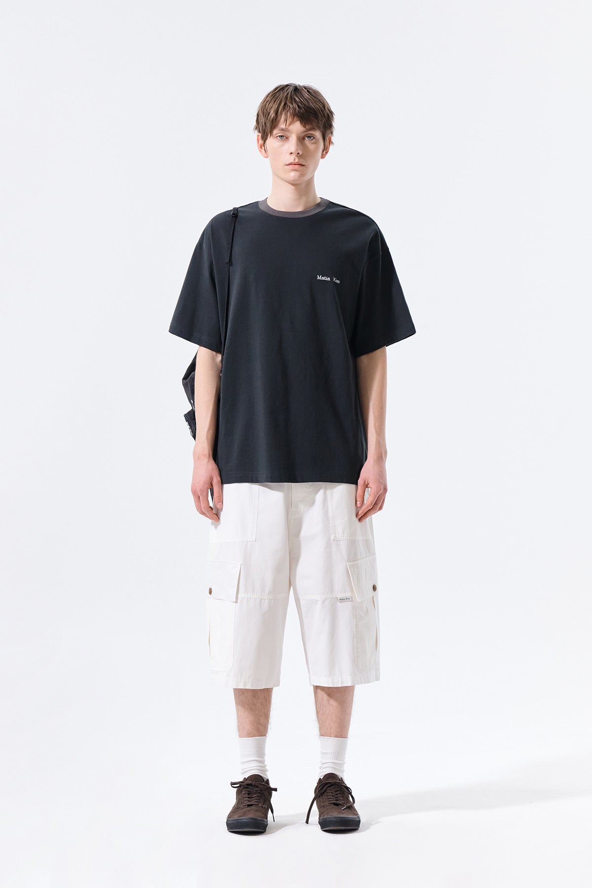 matinkim PATCHWORK CARGO BERMUDA PANTS FOR MEN IN WHITE