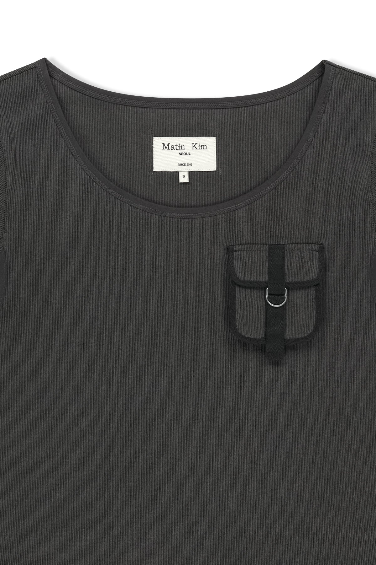 matinkim POCKET POINT SLIM FIT TOP IN CHARCOAL