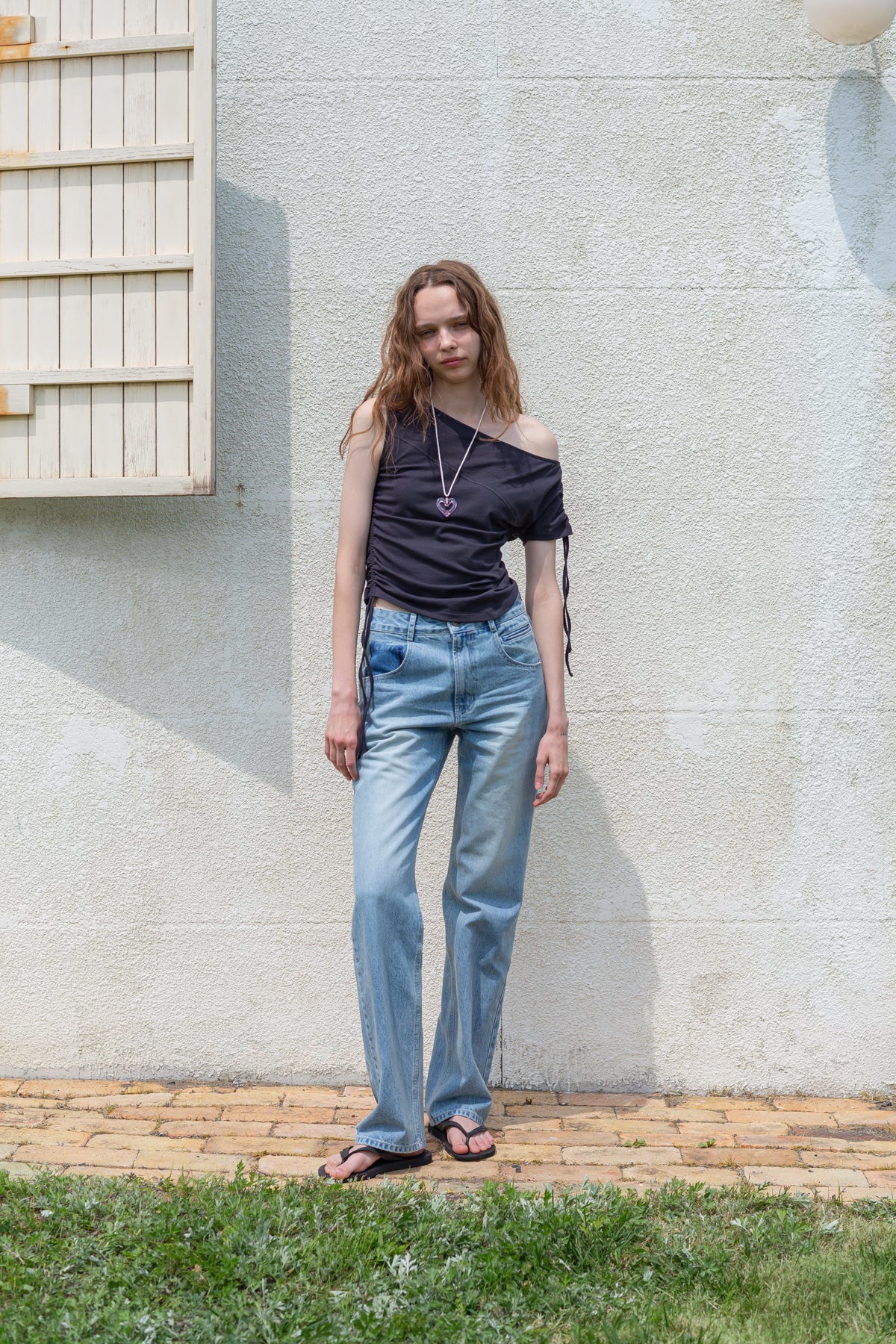 matinkim POCKET WASHED POINT DENIM PANTS IN LIGHT BLUE