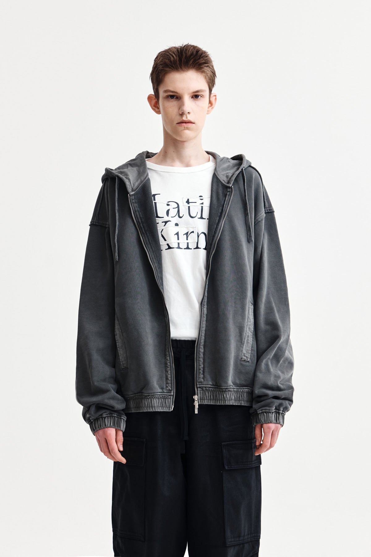 matinkim BACK LOGO PIGMENT DYED ZIP UP HOODY FOR MEN IN CHARCOAL