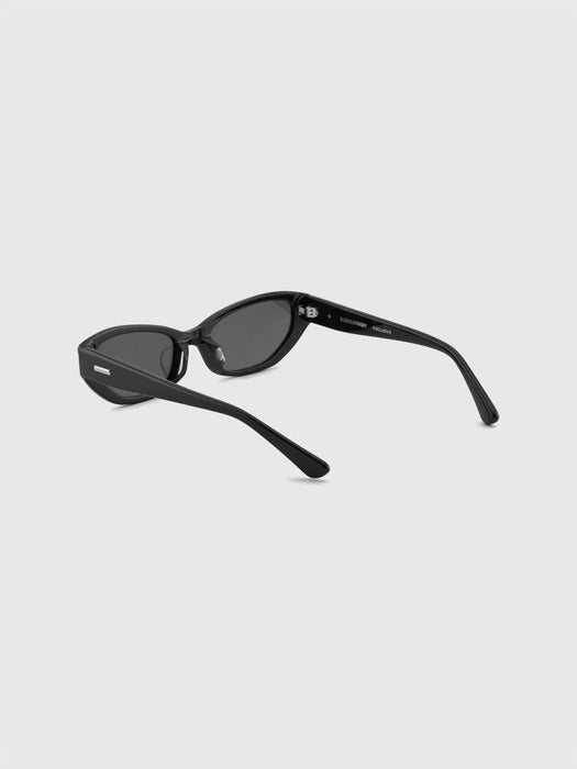 blue elephant LIMIA black