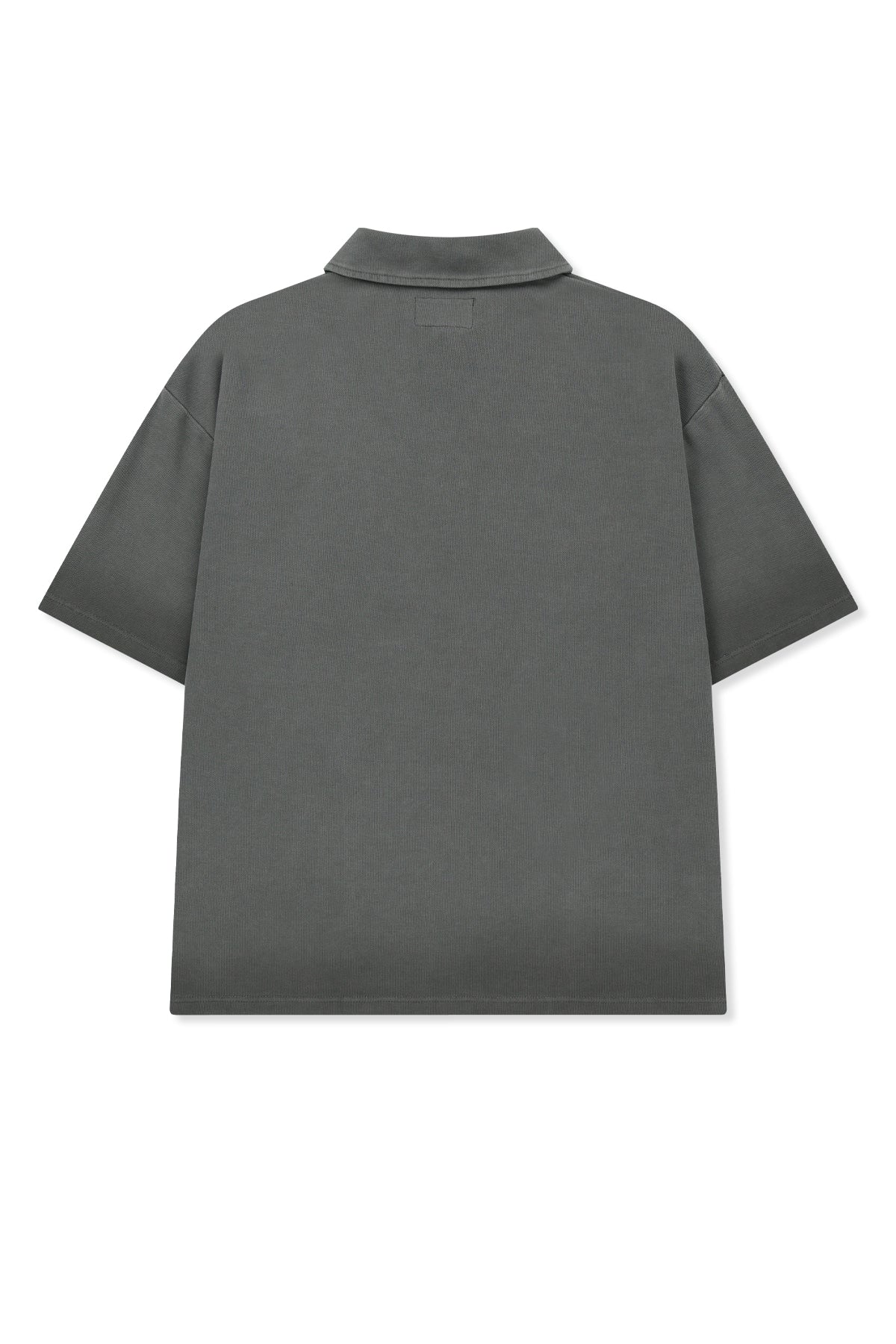 matinkim SMALL LOGO WASHED PIQUE TOP FOR MEN IN CHARCOAL