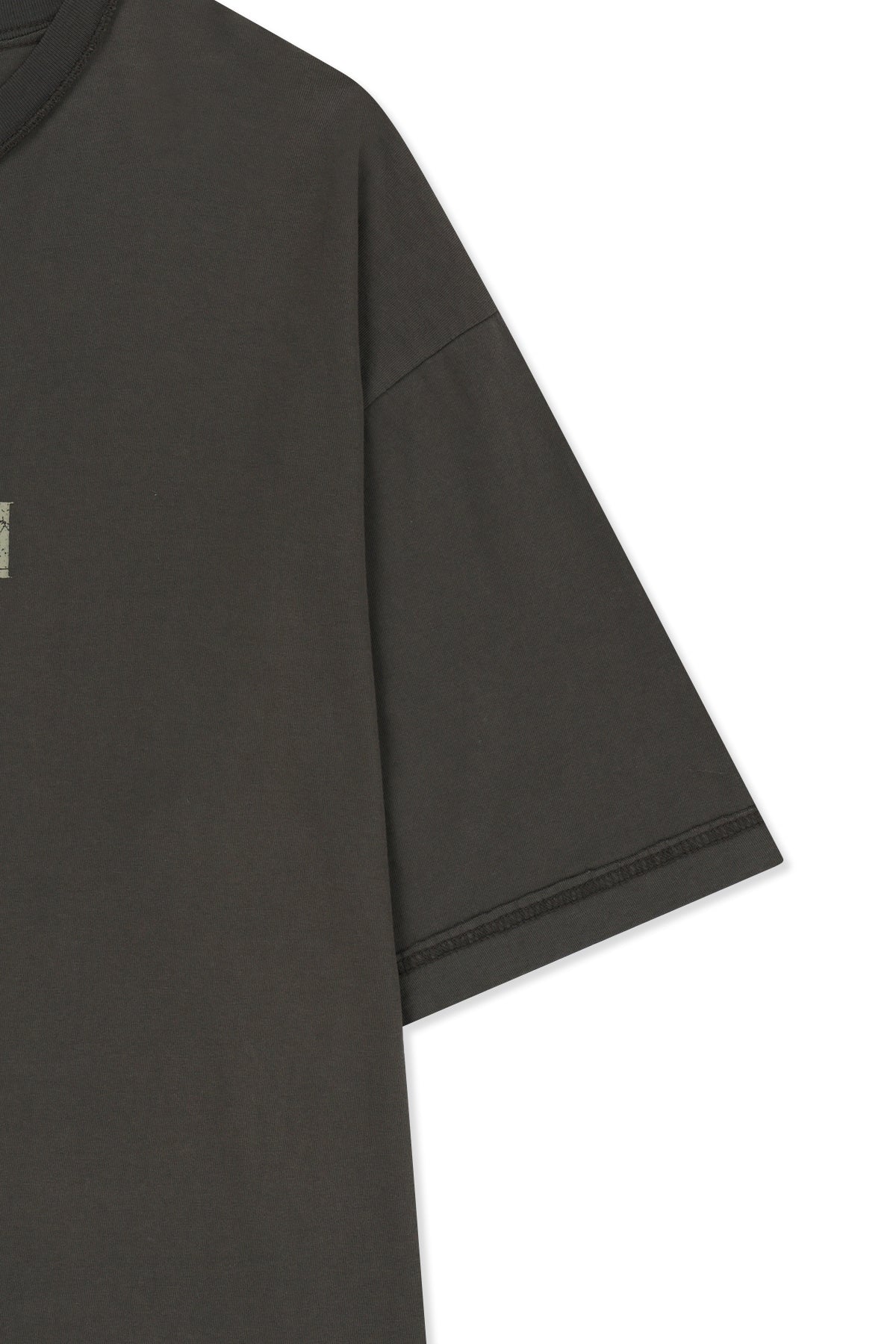matinkim VINTAGE LETTERING GRAFFITI TOP IN CHARCOAL