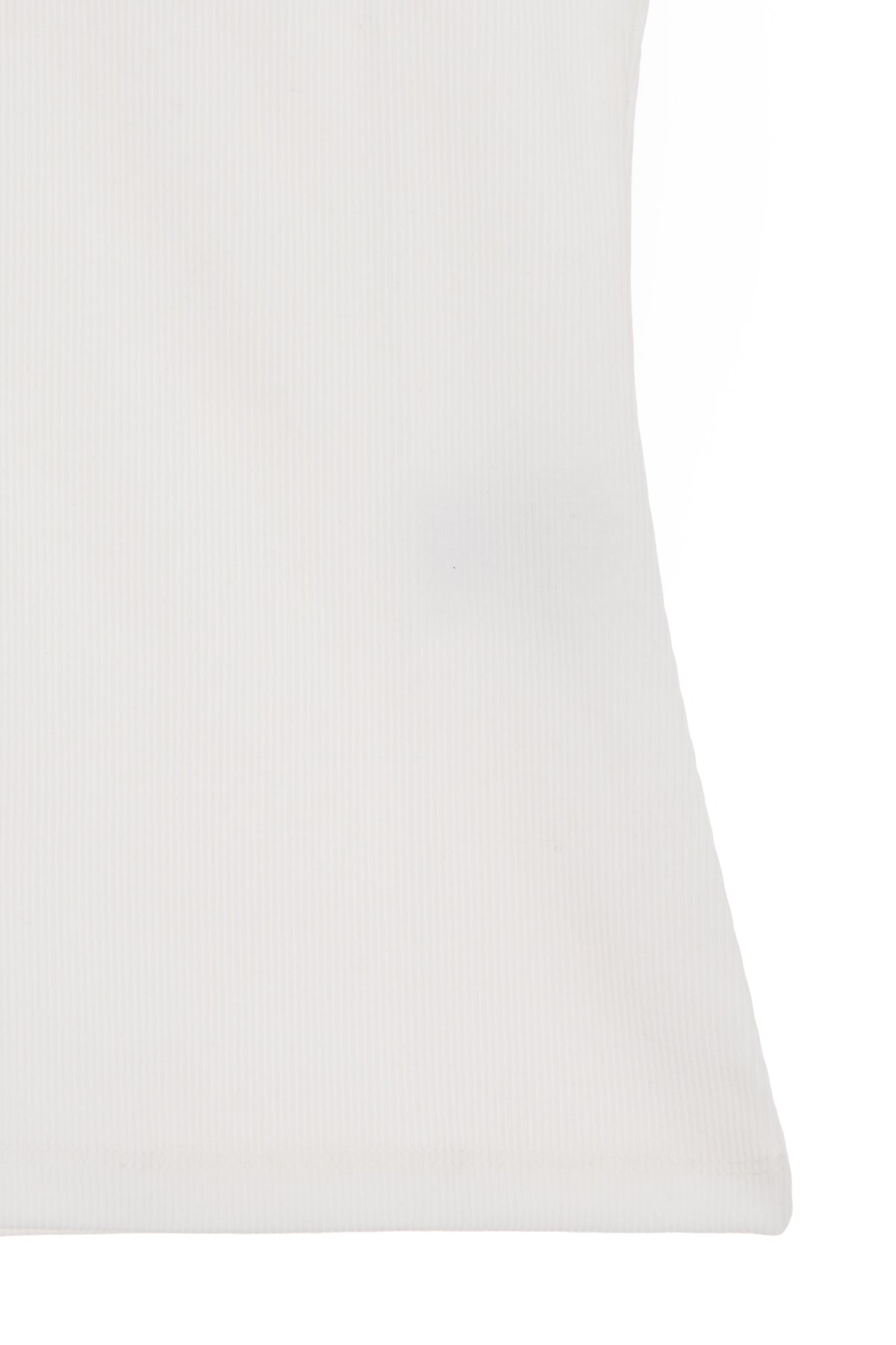 matinkim PINTUCK SLEEVELESS TOP IN WHITE