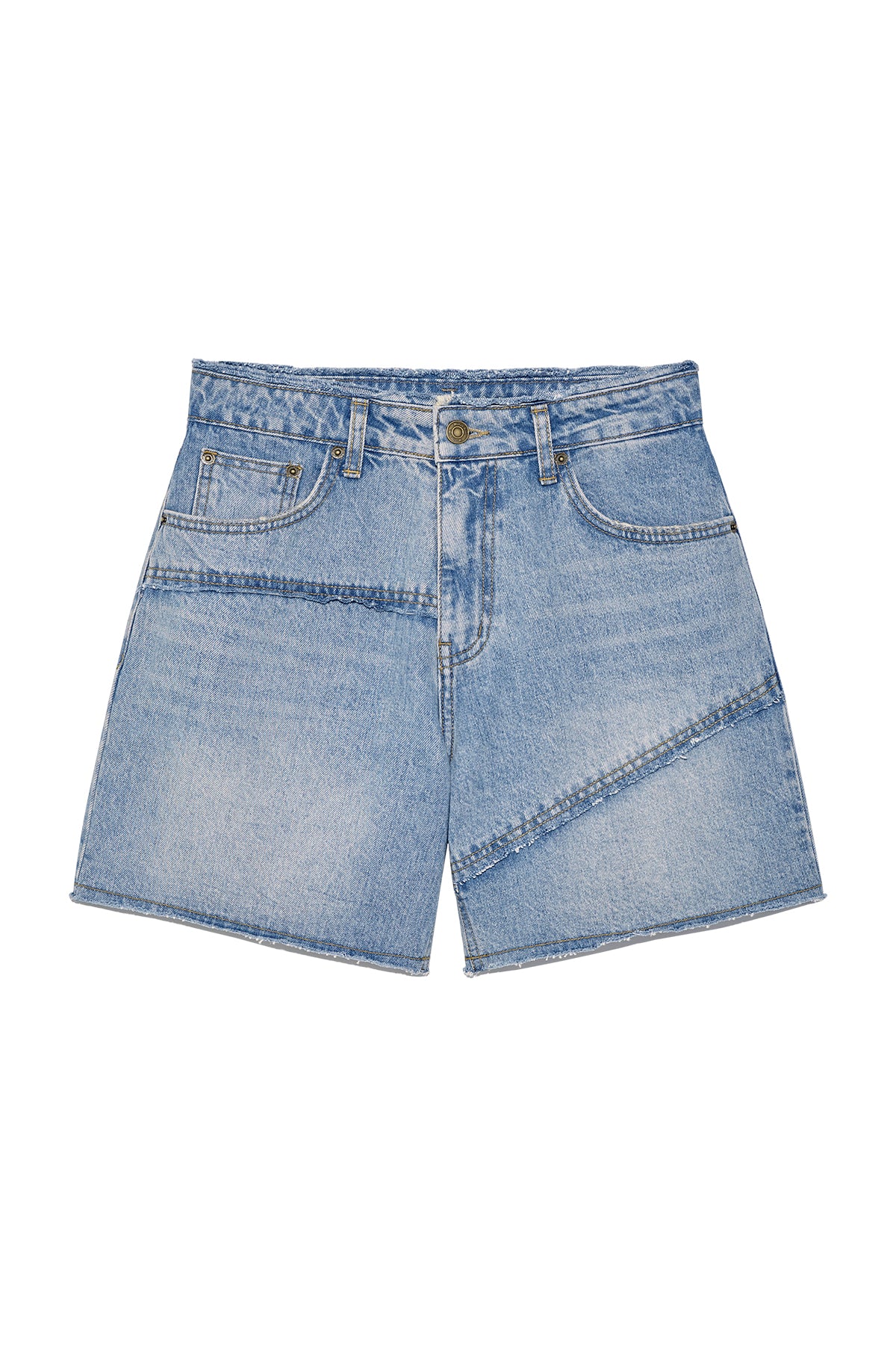 matinkim CUT LINE POINT DENIM SHORTS IN BLUE