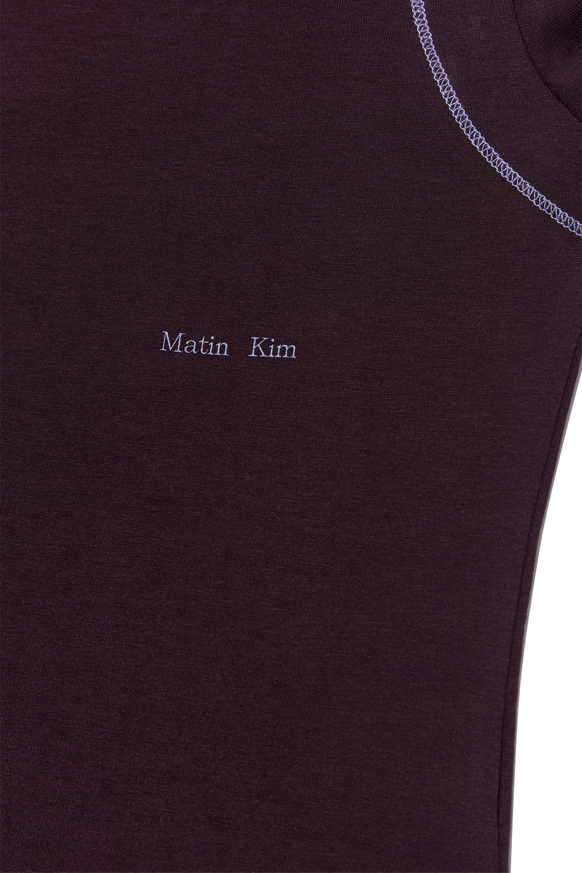 matinkim STITCH POINT SMALL LOGO TOP IN BROWN