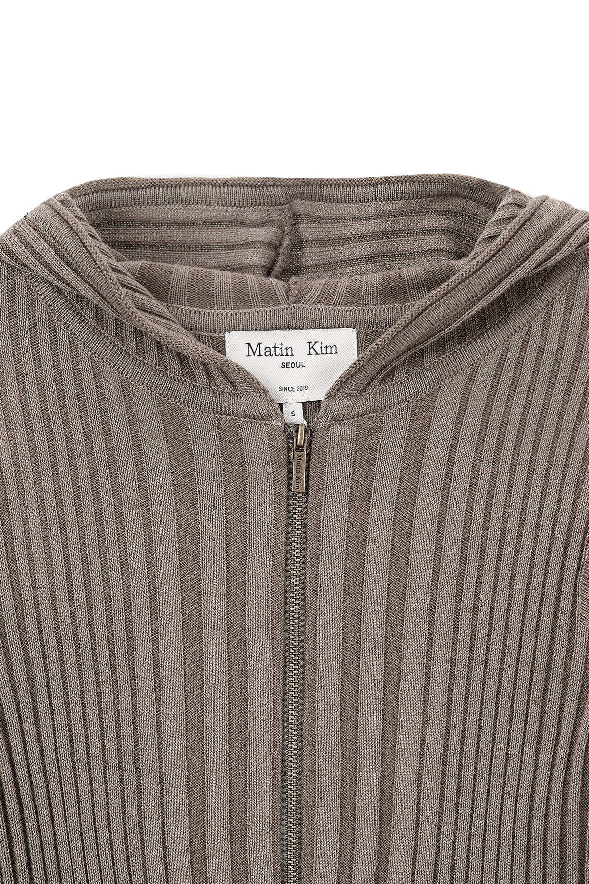 matinkim LOGO POINT DAMAGE SLIM HOODY CARDIGAN IN KHAKI BROWN