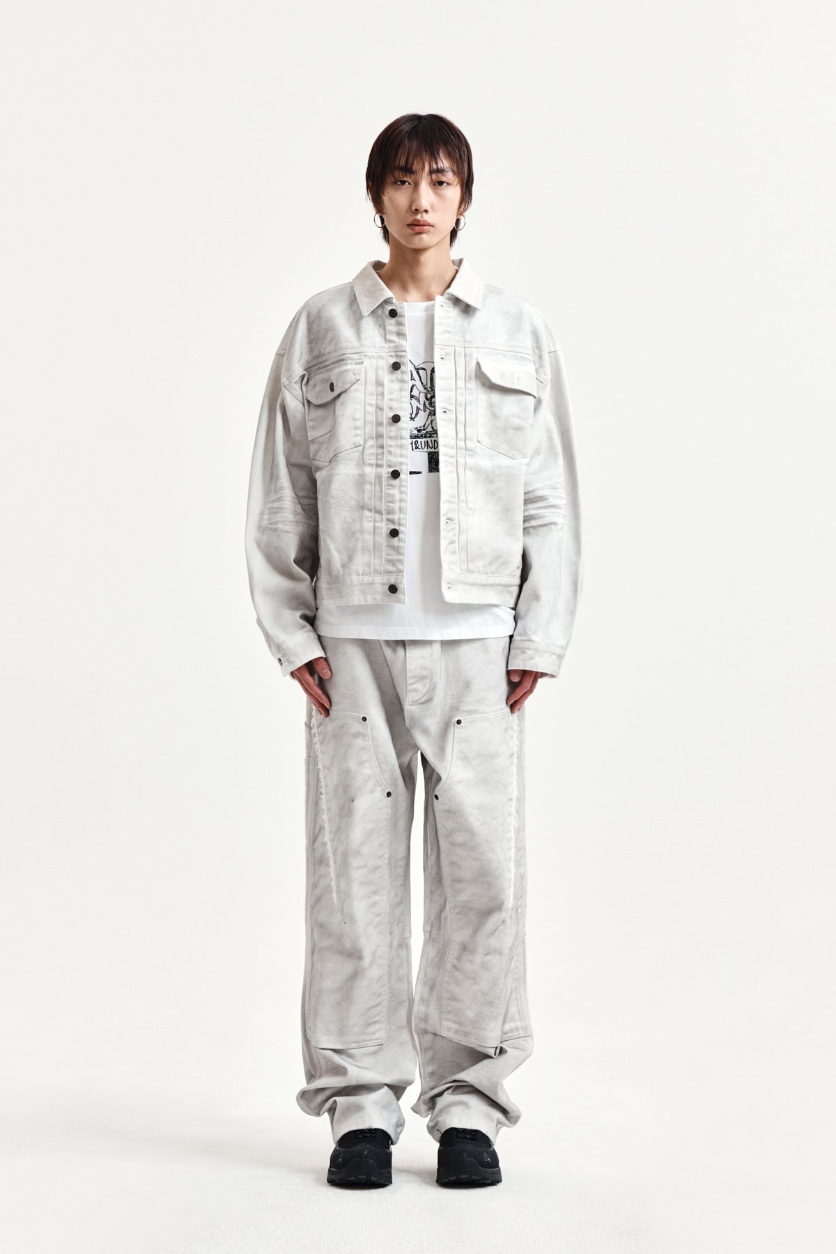 matinkim VINTAGE WASHED DOUBLE KNEE DENIM PANTS FOR MEN IN WHITE