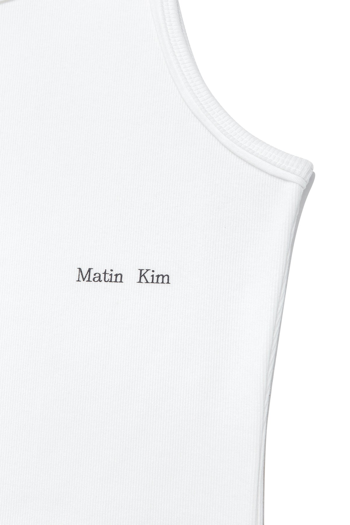 matinkim SMALL LOGO PINTUCK SLEEVELESS TOP FOR MEN IN WHITE
