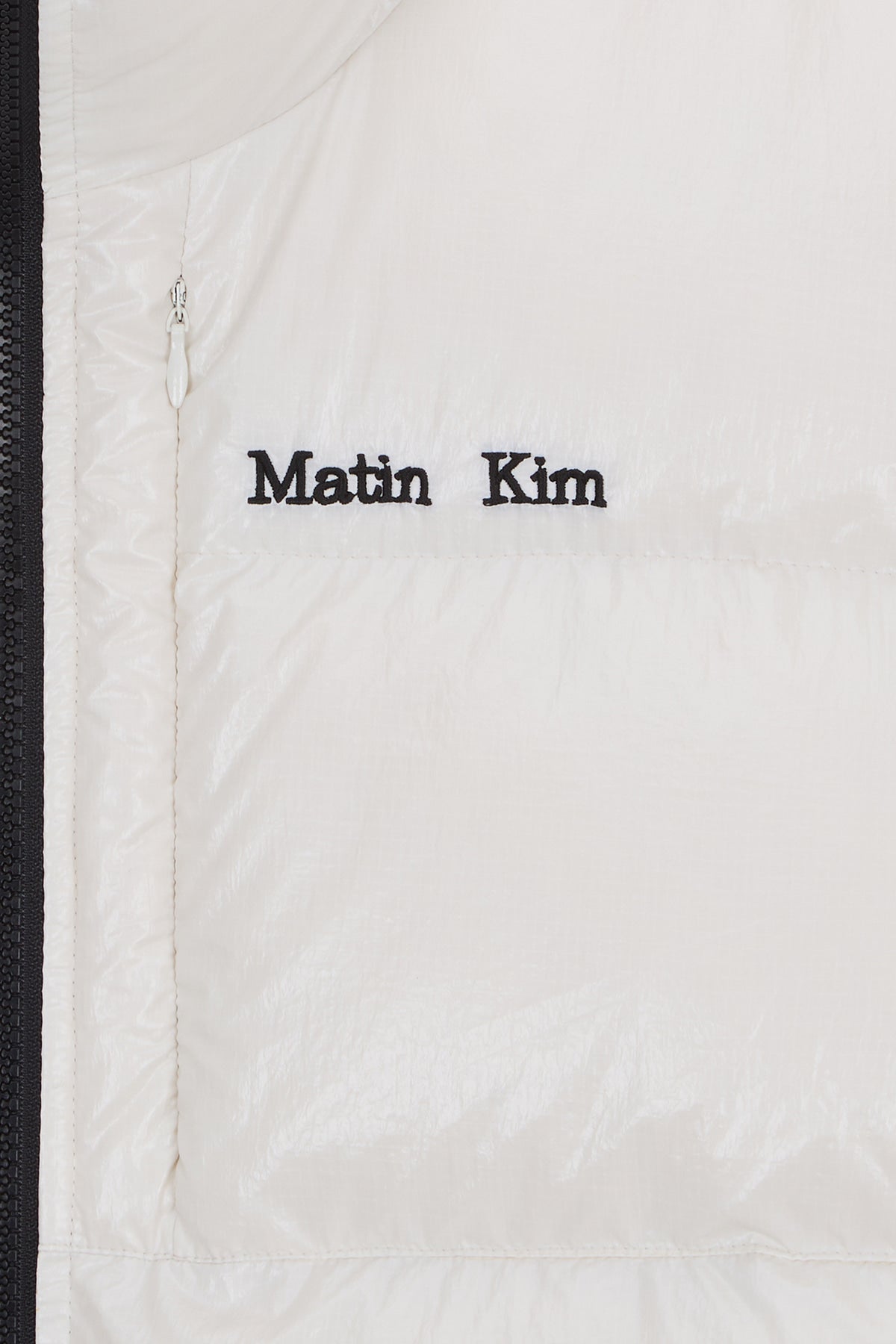 matinkim SMALL LOGO VOLUME DOWN JUMPER FOR MEN IN IVORY