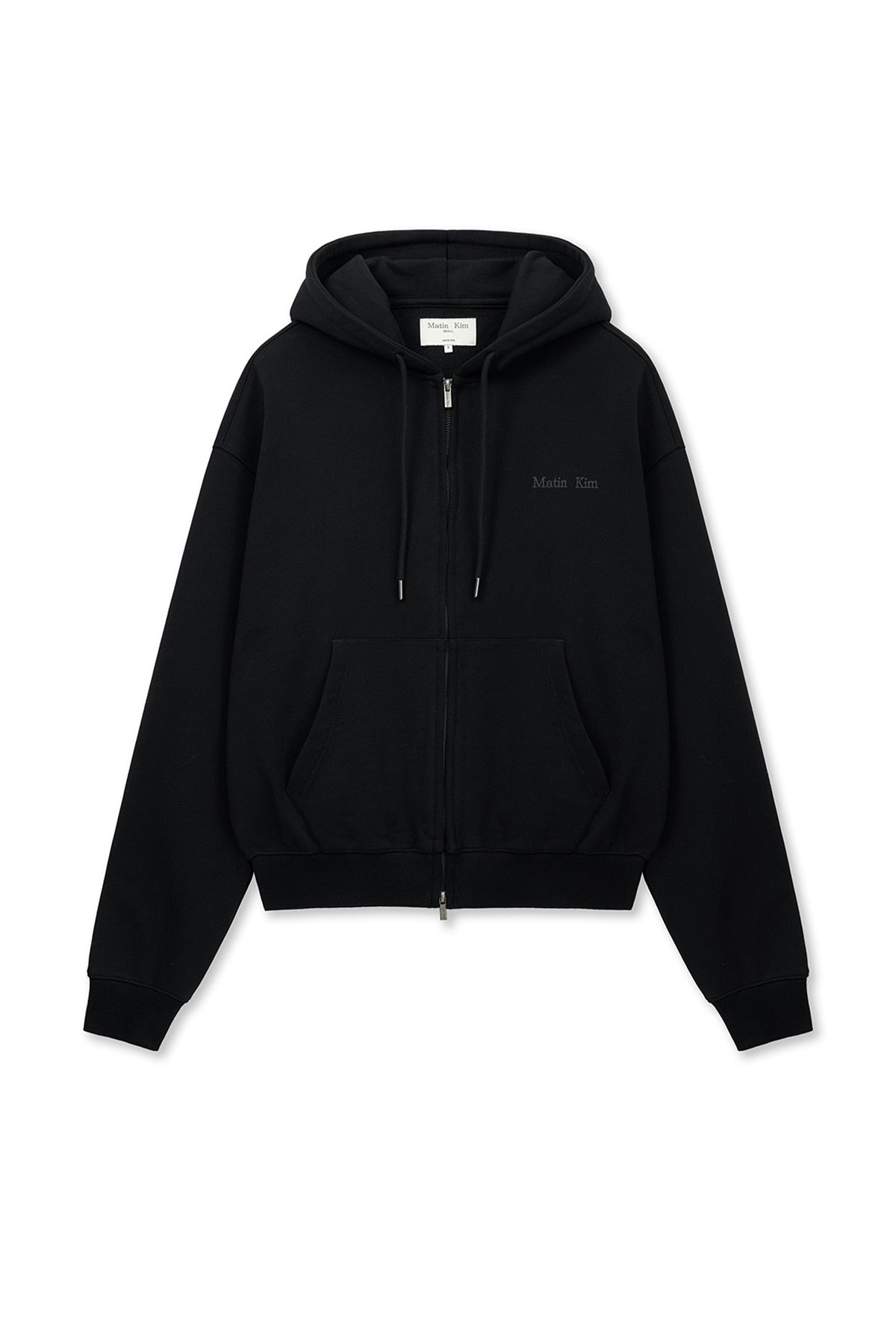 matinkim BACK LOGO ESSENTIAL HOODY ZIP UP IN BLACK