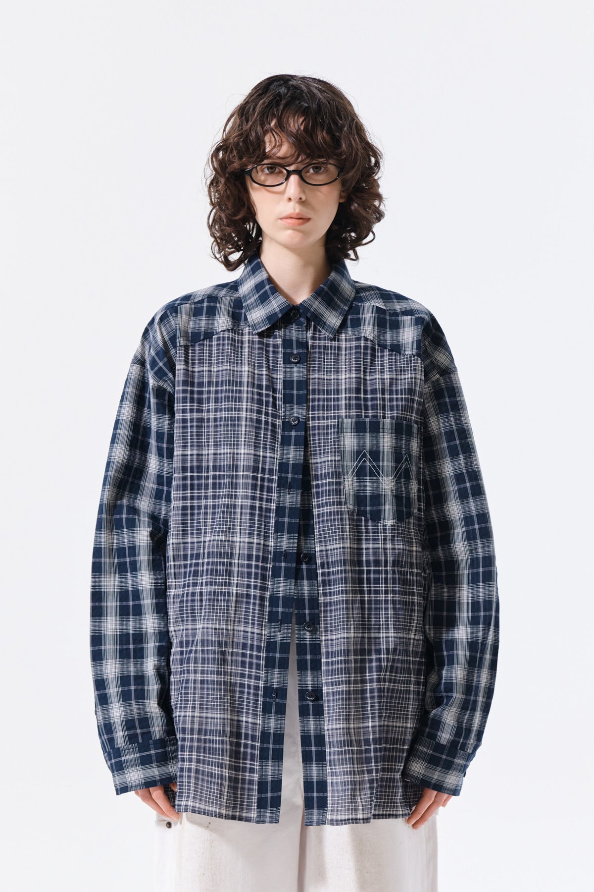matinkim MIXED CHECK OVER FIT SHIRT IN NAVY