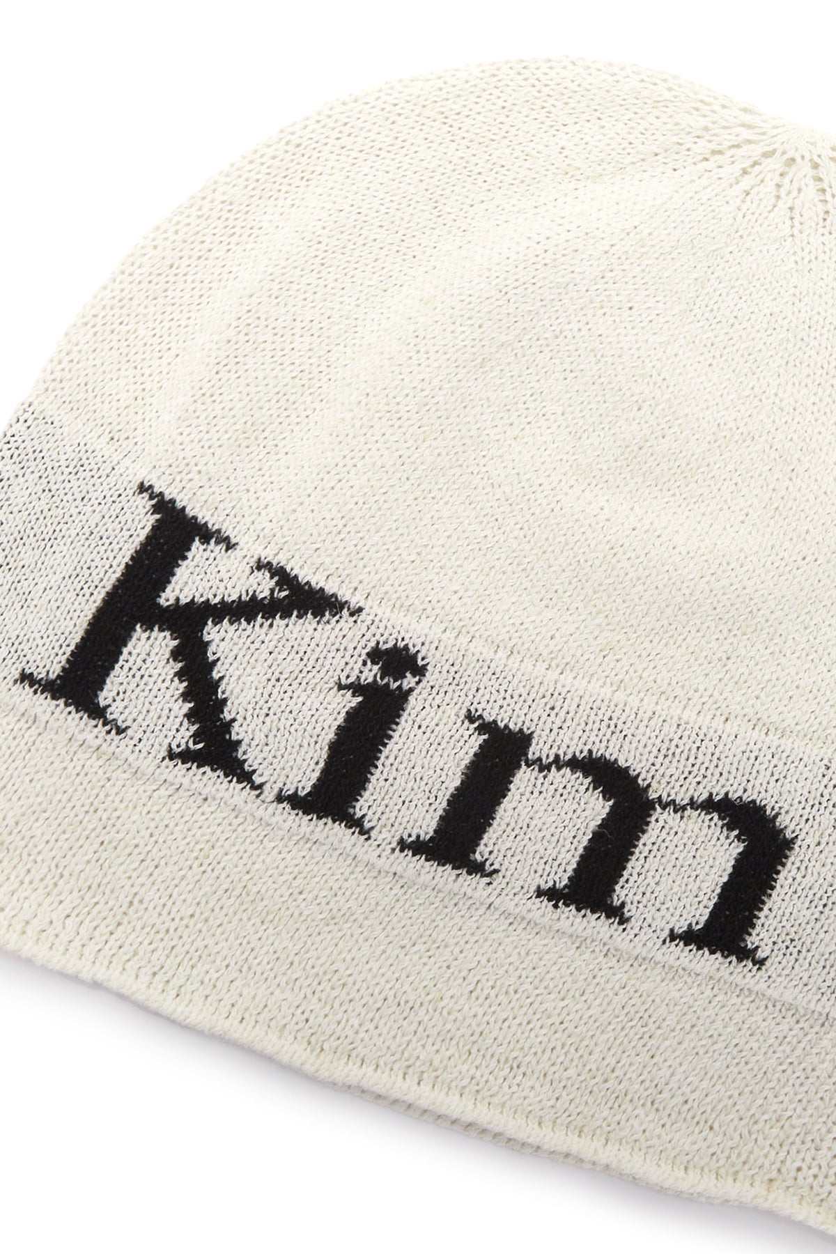matinkim LOGO LINEN SHORT BEANIE IN WHITE