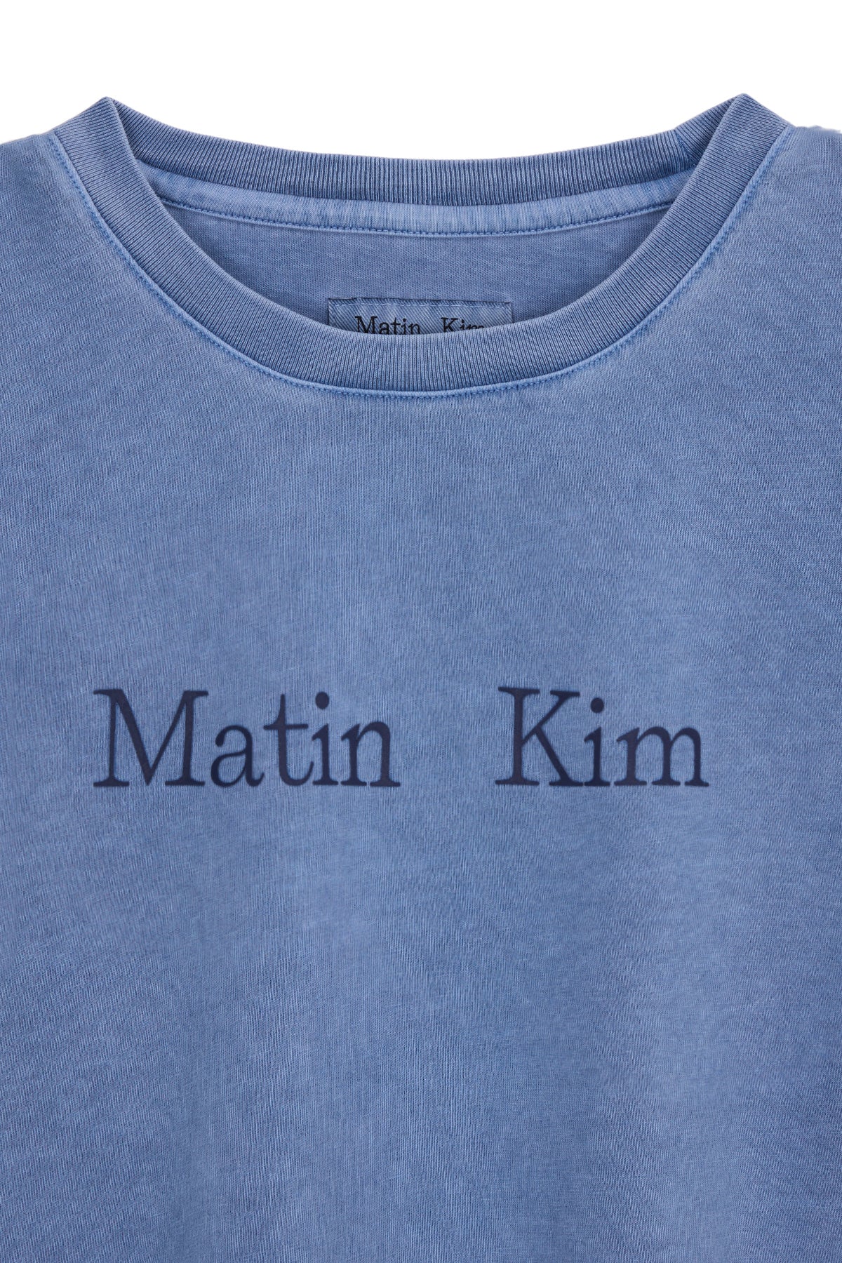 matinkim PIGMENT LOGO CROP TOP IN POWDER BLUE