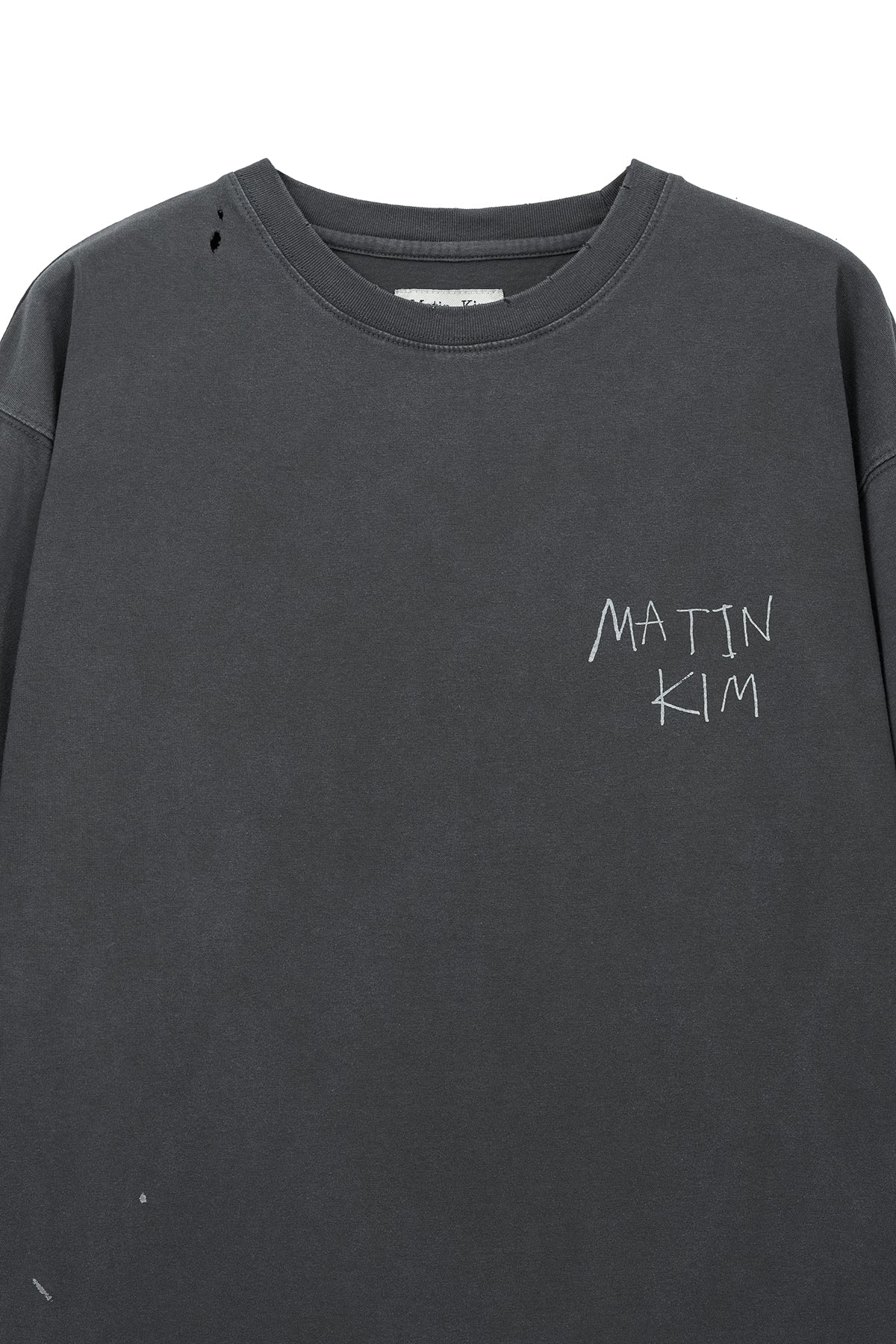 matinkim VINTAGE WASHED LOGO TOP IN CHARCOAL