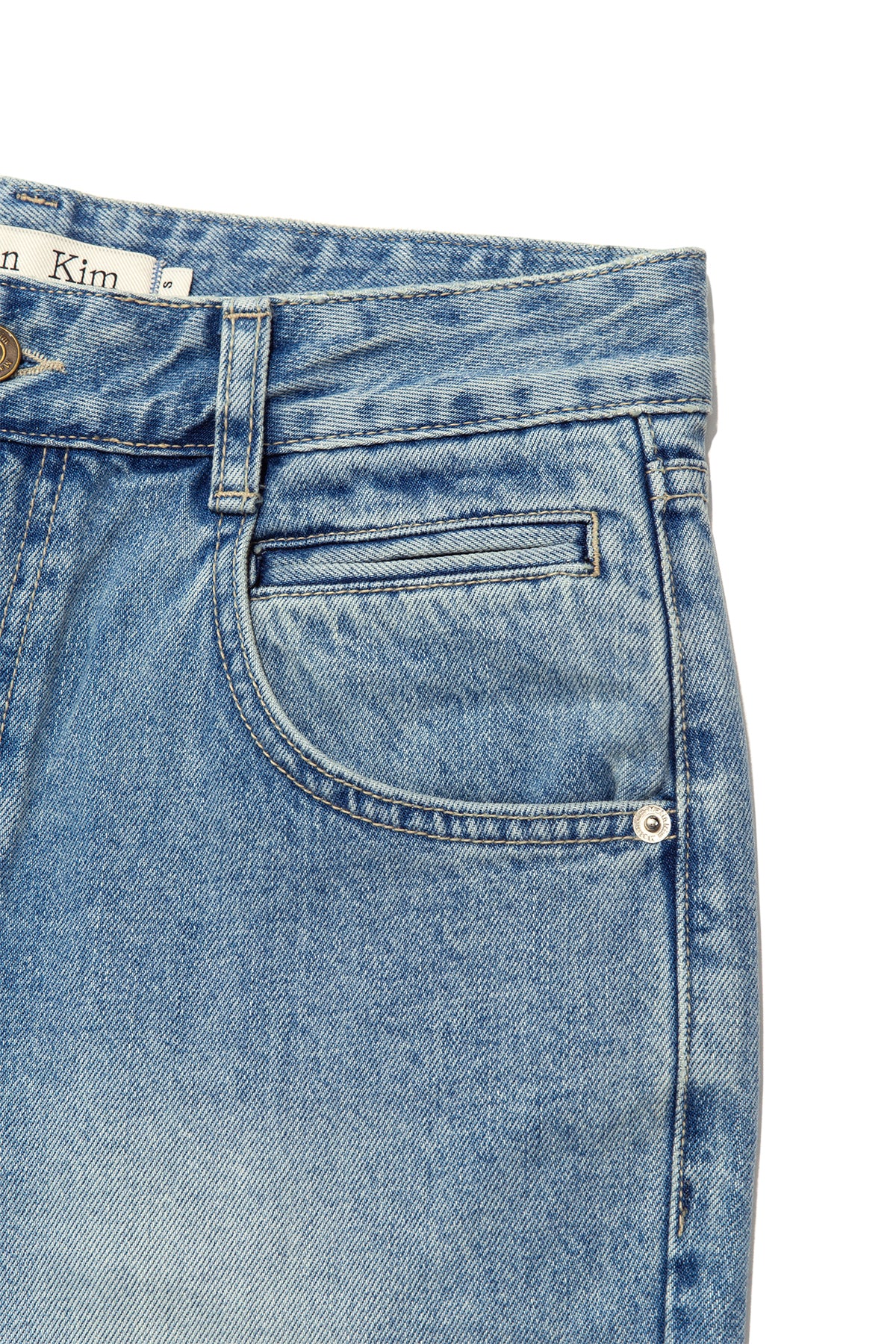 matinkim POCKET WASHED POINT DENIM PANTS IN LIGHT BLUE