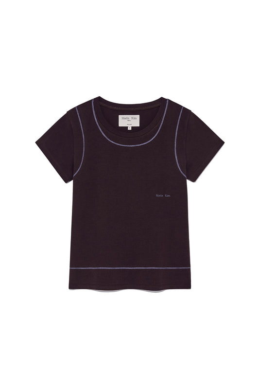 matinkim STITCH POINT SMALL LOGO TOP IN BROWN
