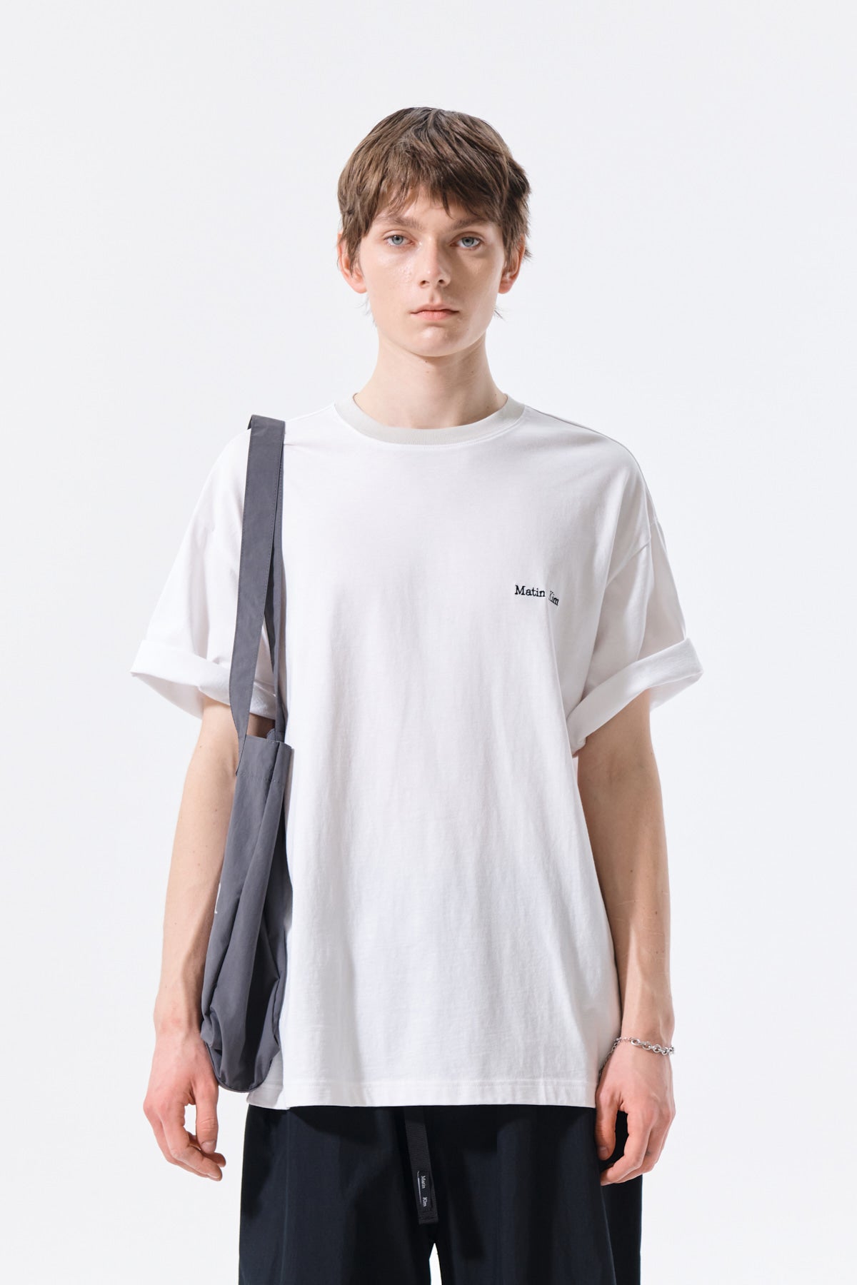 matinkim TONAL RIB BACK LOGO TOP FOR MEN IN WHITE