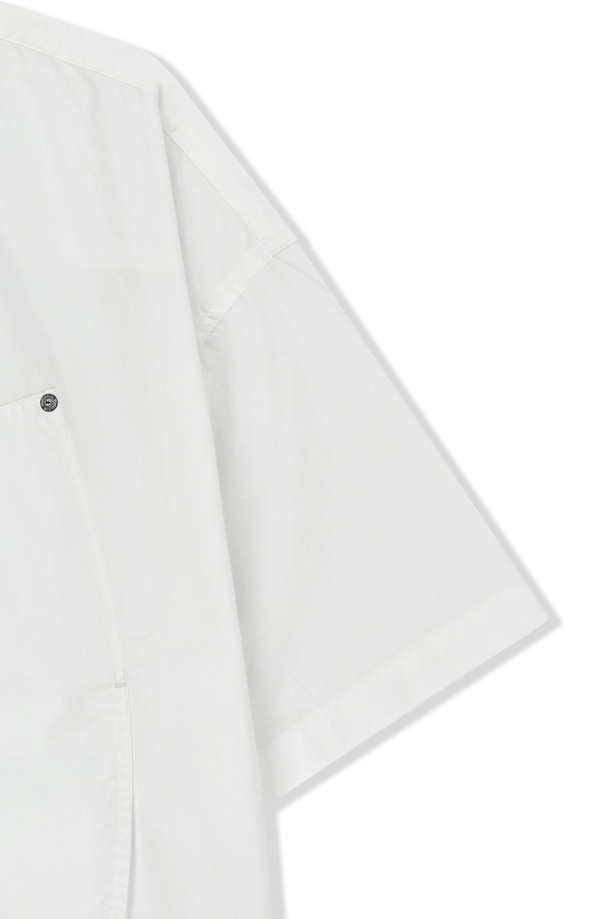 matinkim HALF SLEEVE POCKET SHIRT IN WHITE
