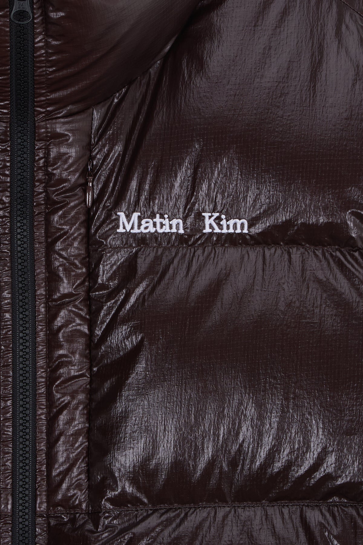 matinkim SMALL LOGO VOLUME DOWN JUMPER FOR MEN IN DARK BROWN