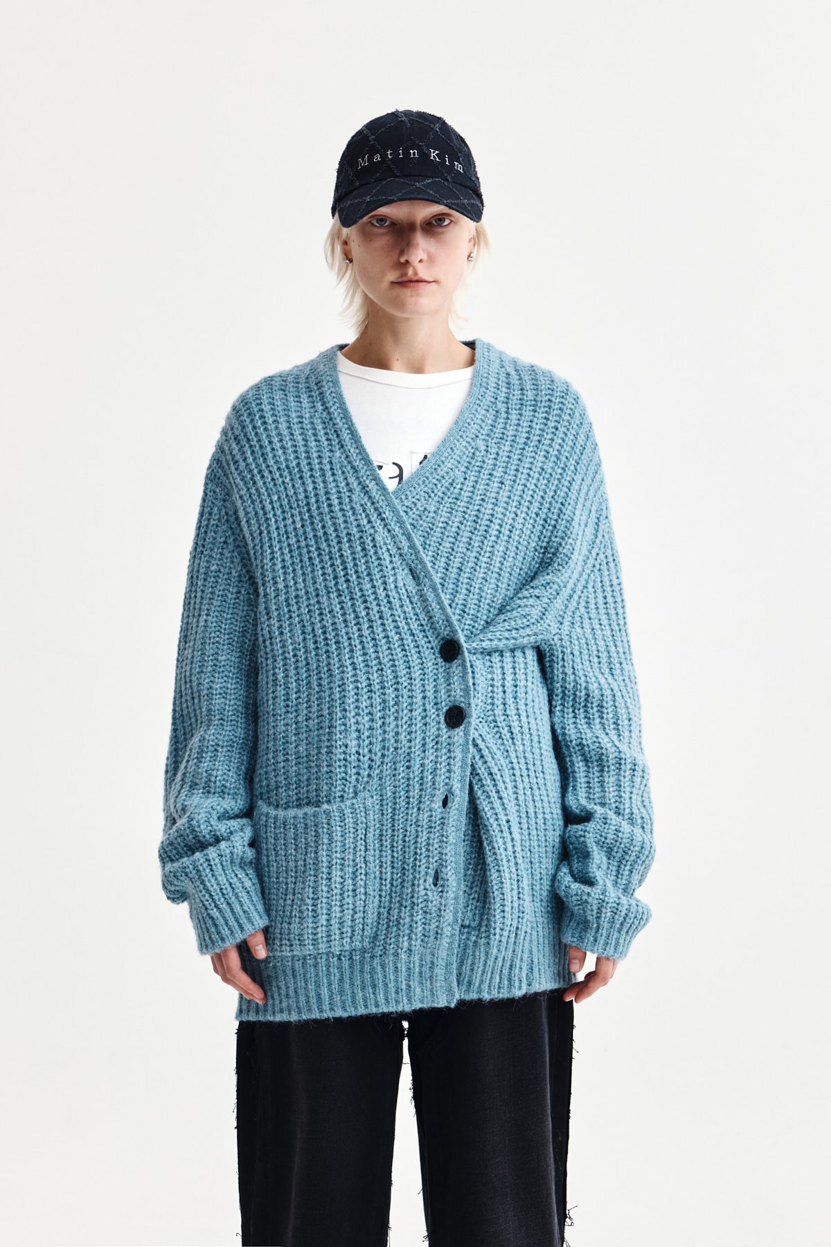matinkim SIDE BUTTON POINT OVERFIT CARDIGAN IN LIGHT BLUE