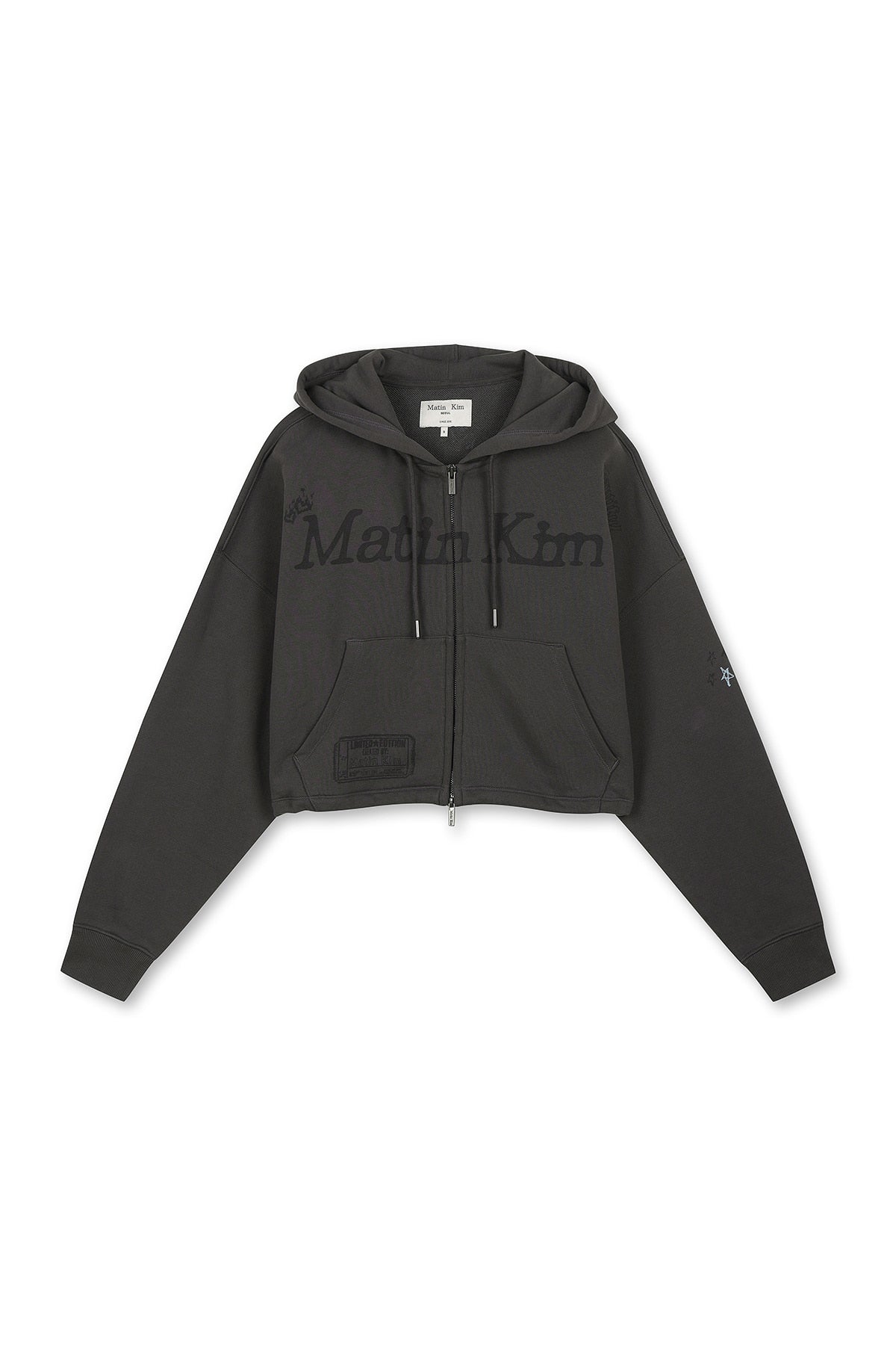 matinkim GRAFFITI ARTWORK CROP HOODY ZIP UP IN CHARCOAL