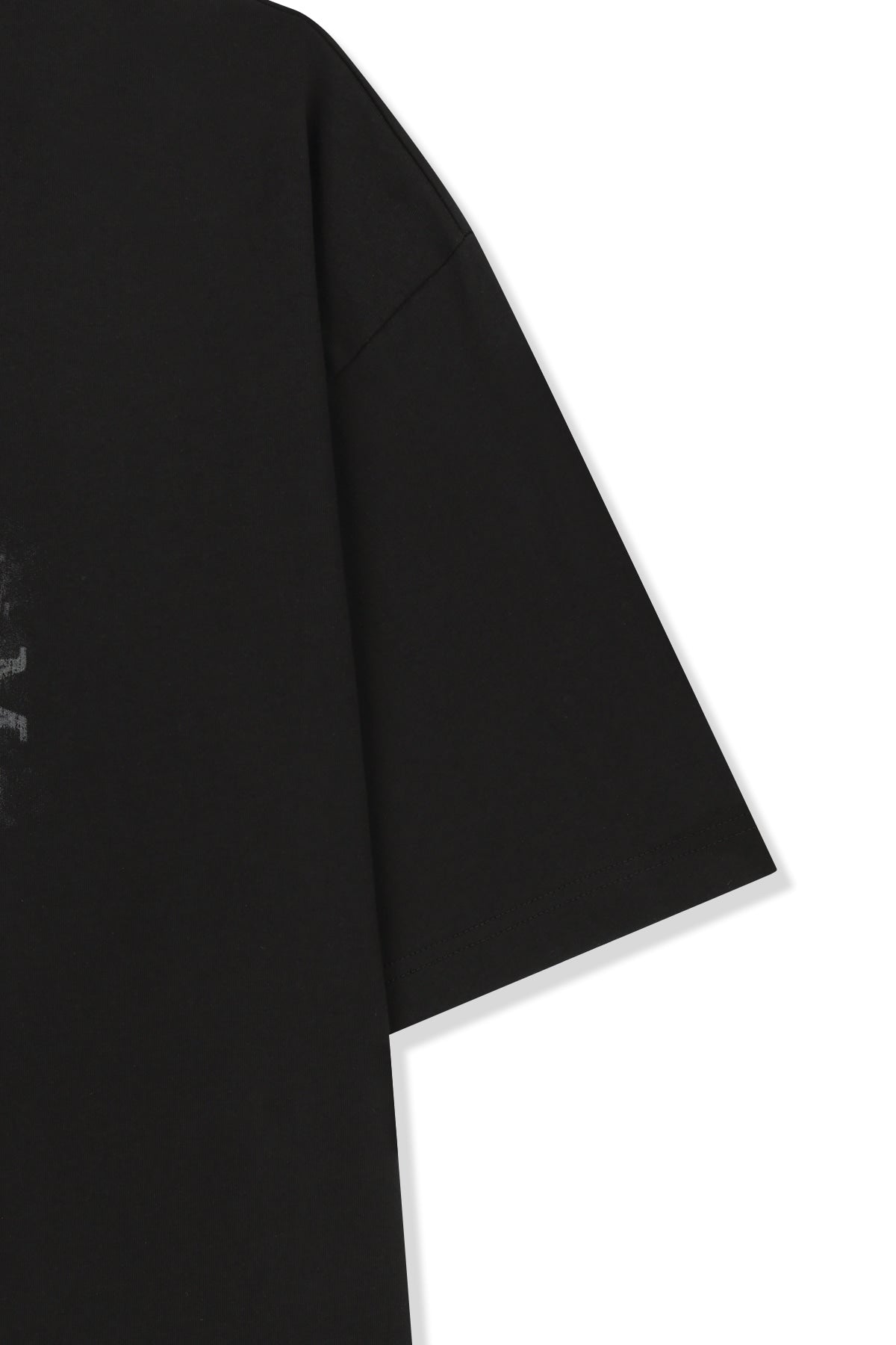 matinkim MATIN KIM CIRCLE LOGO TOP FOR MEN IN BLACK