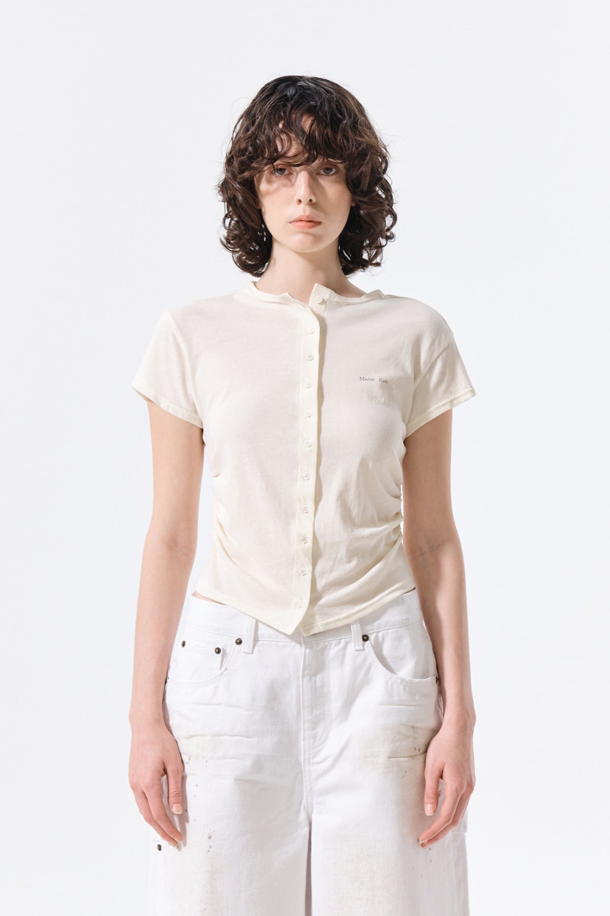 matinkim SIDE SHIRRING BUTTON TOP IN CREAM