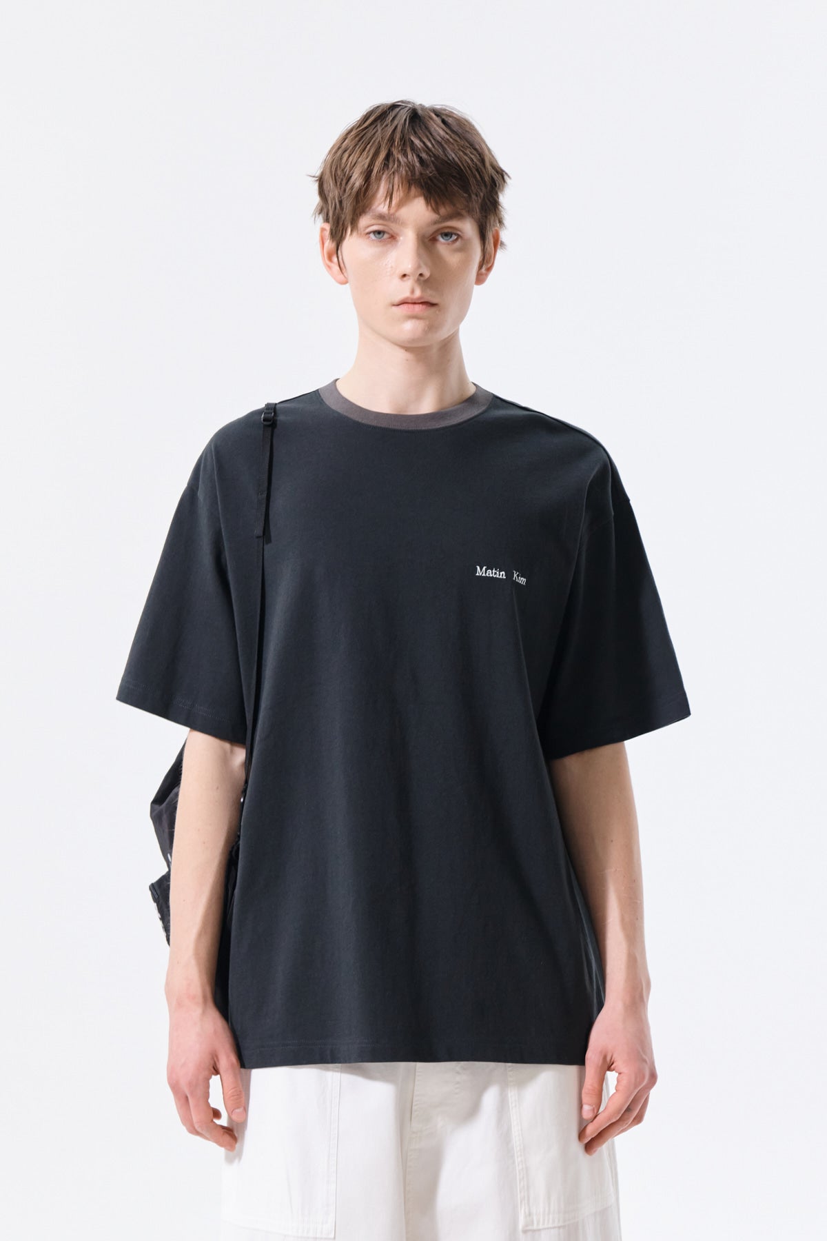 matinkim TONAL RIB BACK LOGO TOP FOR MEN IN BLACK