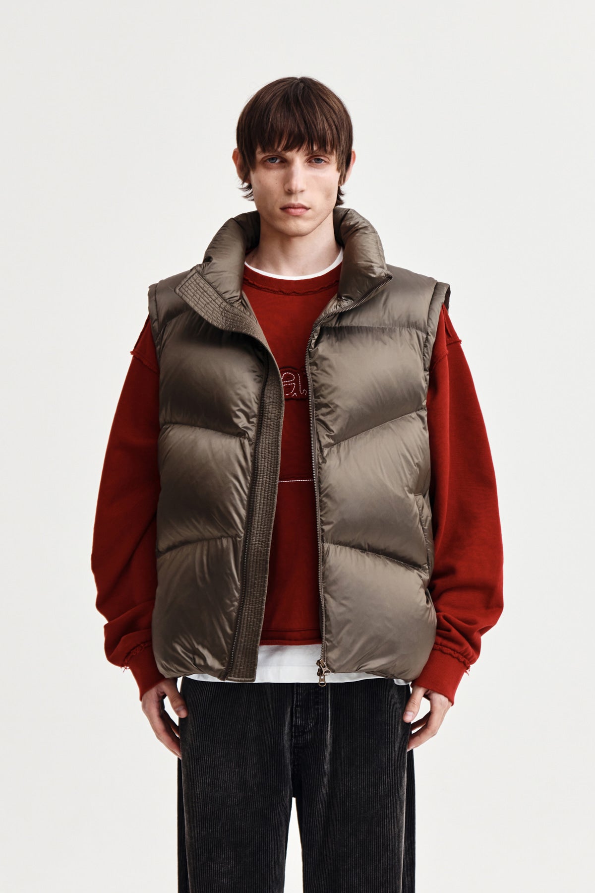 matinkim UNBALANCE QUILTED DOWN VEST FOR MEN IN KHAKI BROWN