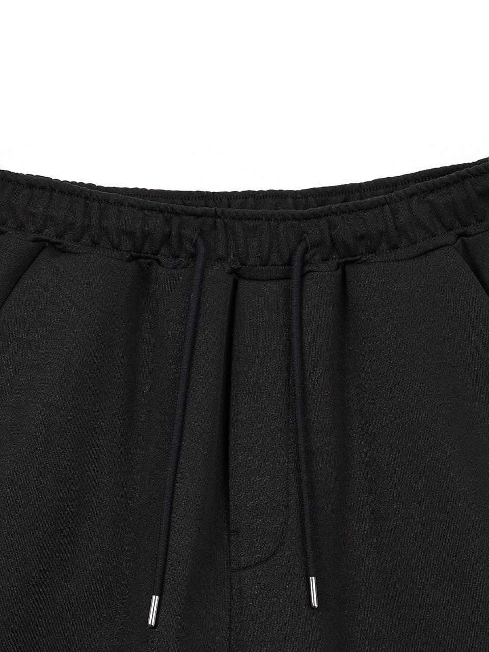 matinkim BACK POCKET GLITTER BERMUDA SWEATPANTS FOR MEN IN BLACK