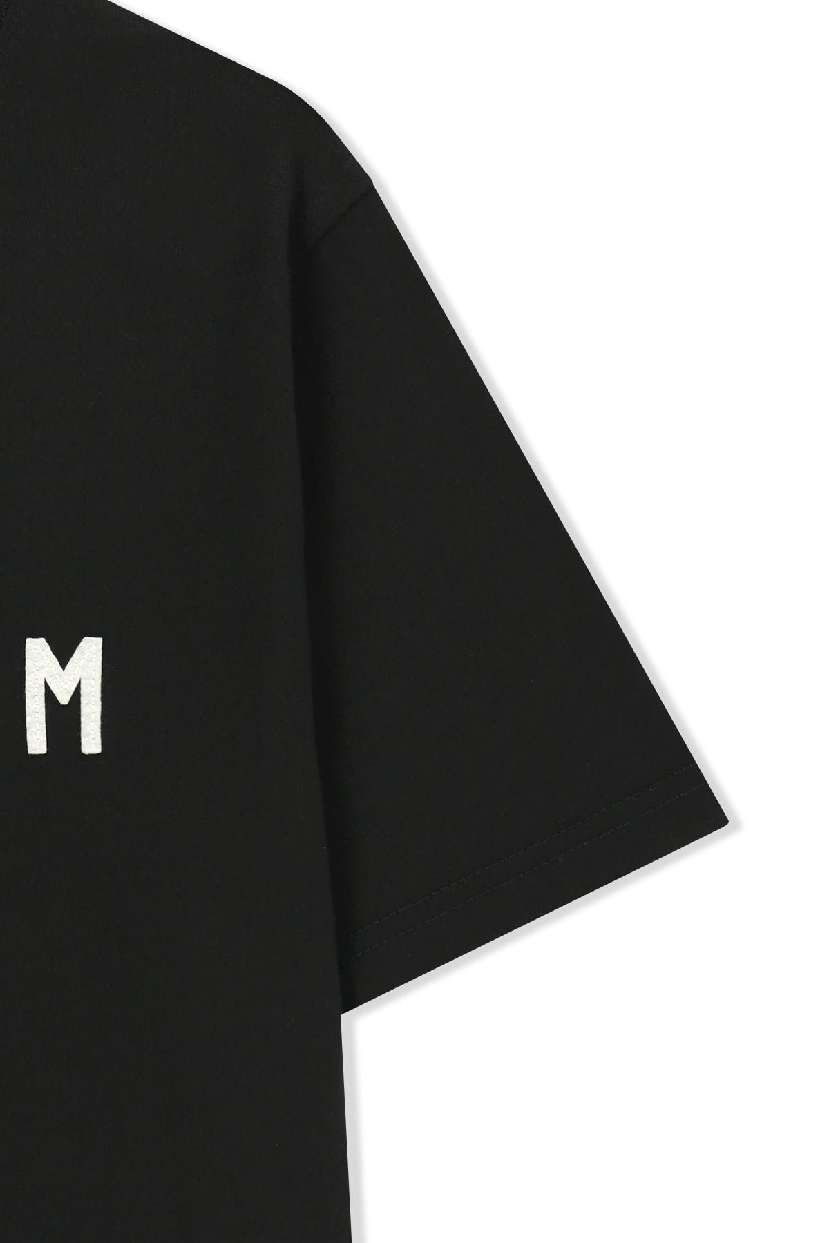 matinkim APPLIQUE FELT LOGO TOP IN BLACK