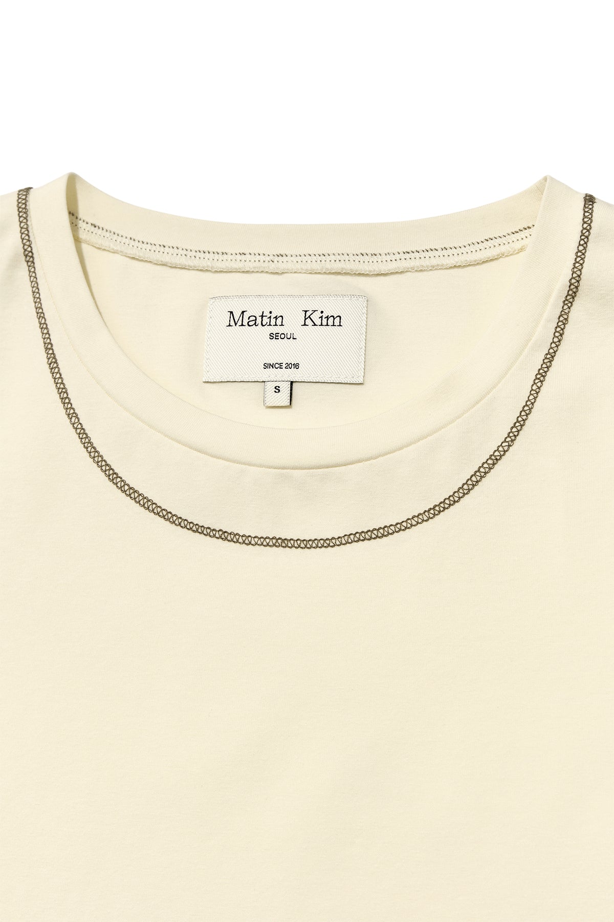 matinkim STITCH POINT SMALL LOGO TOP IN LIGHT YELLOW