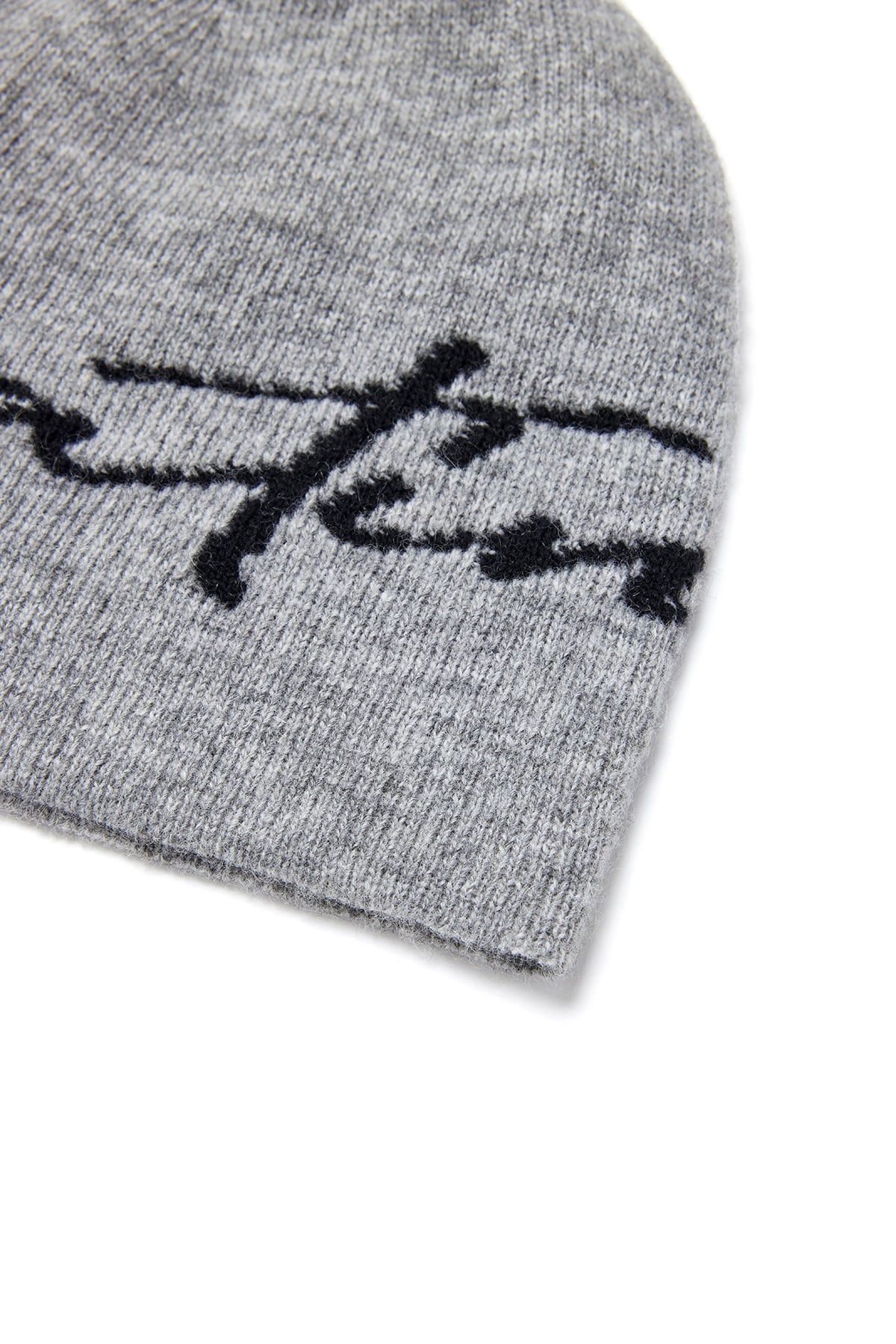 matinkim MATIN LOGO SCRIPT BEANIE IN GREY