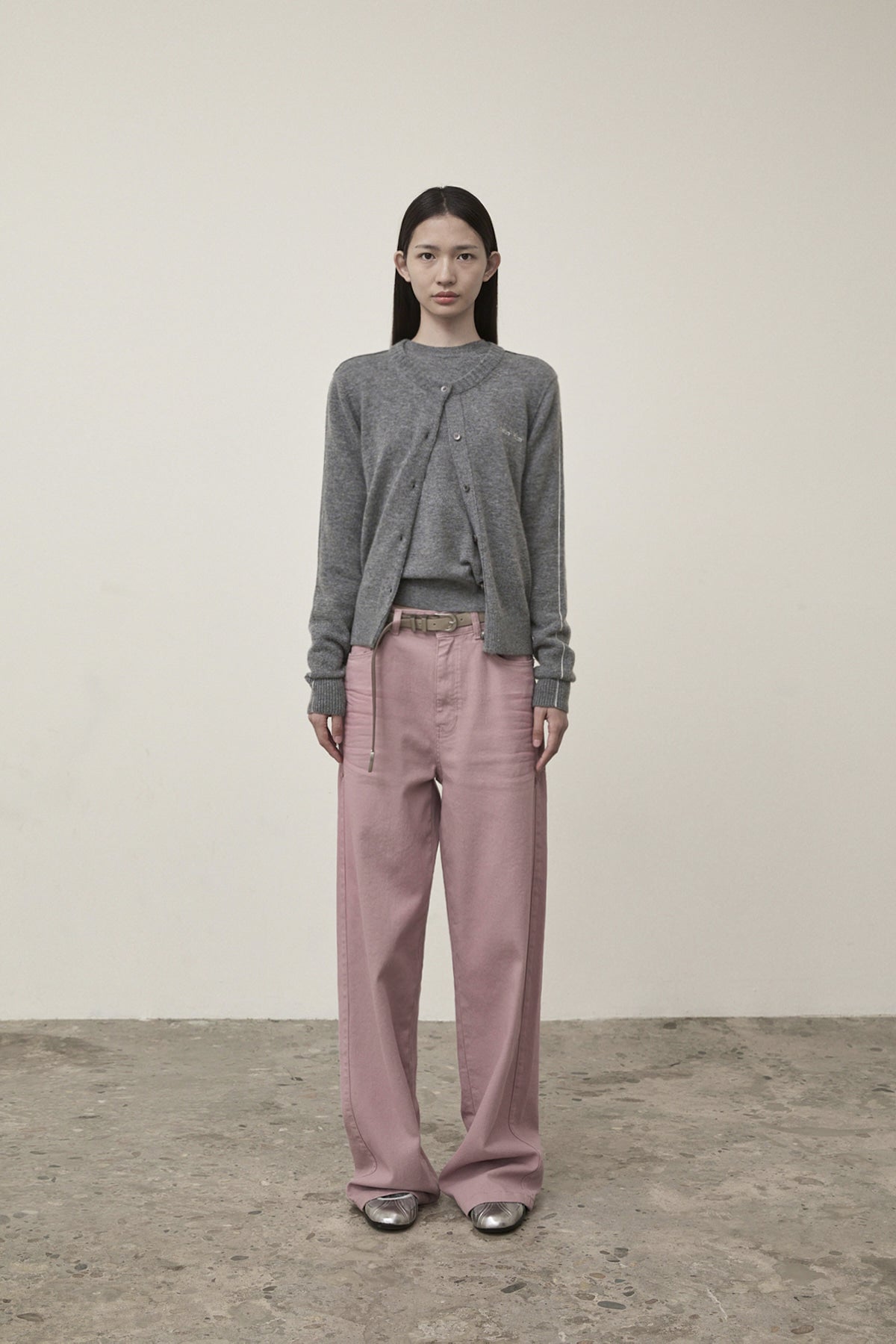 matinkim CASHMERE BLENDED ROUND KNIT CARDIGAN IN GREY