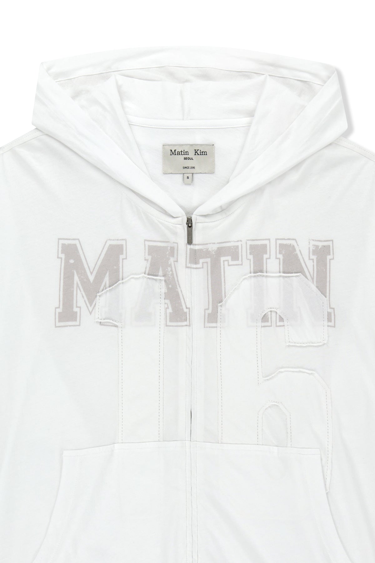 matinkim MATIN 16 APPLIQUE LOGO HOODY ZIP UP IN WHITE