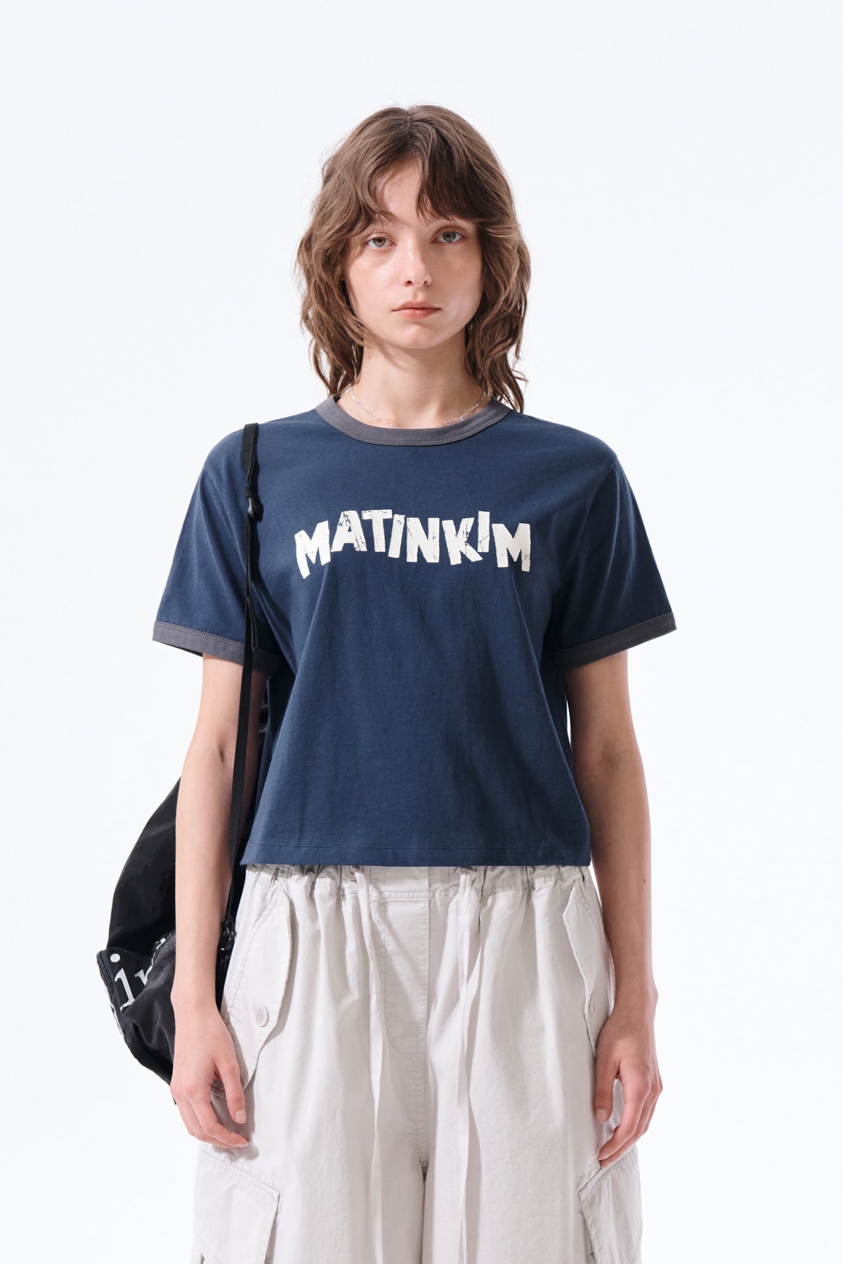 matinkim MATIN LOGO RINGER CROP TOP IN NAVY